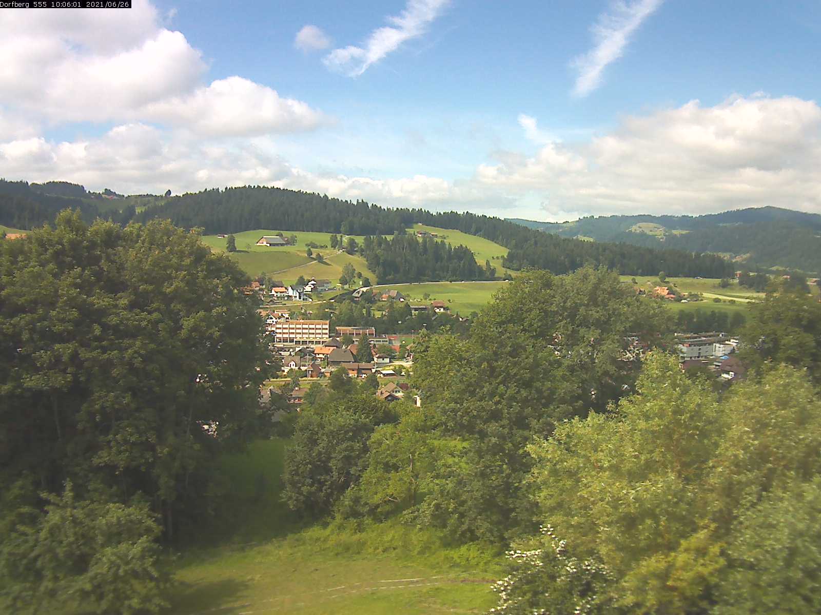Webcam-Bild: Aussicht vom Dorfberg in Langnau 20210626-100601