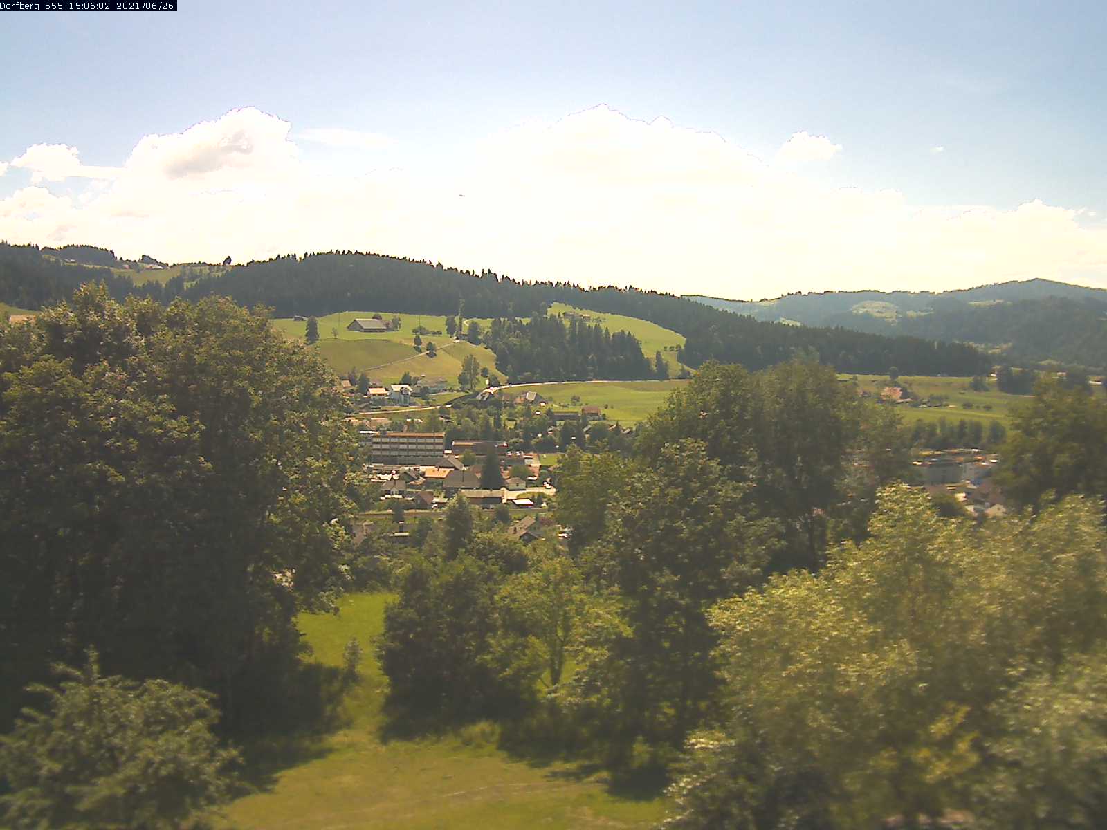 Webcam-Bild: Aussicht vom Dorfberg in Langnau 20210626-150601