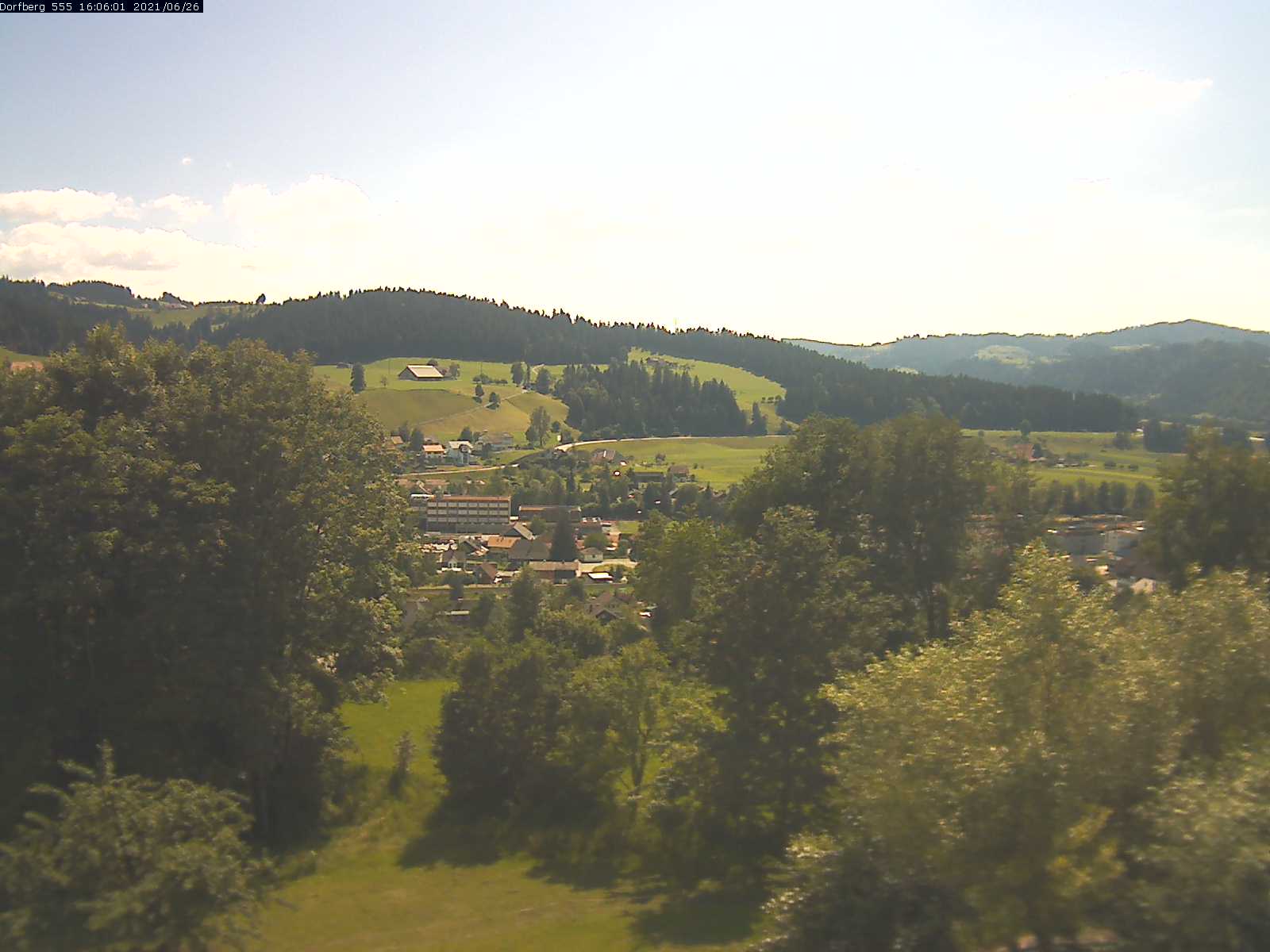 Webcam-Bild: Aussicht vom Dorfberg in Langnau 20210626-160601