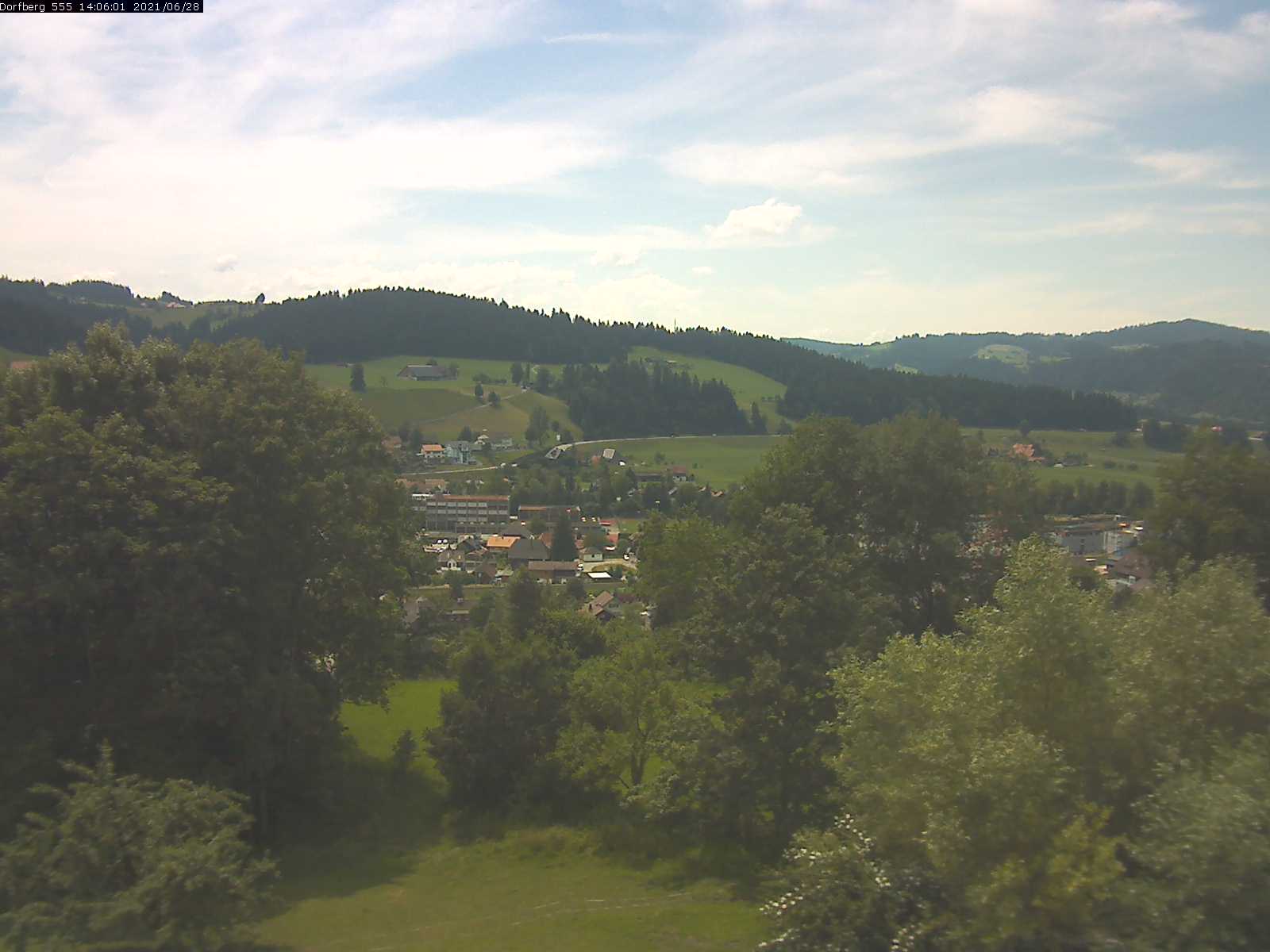 Webcam-Bild: Aussicht vom Dorfberg in Langnau 20210628-140601