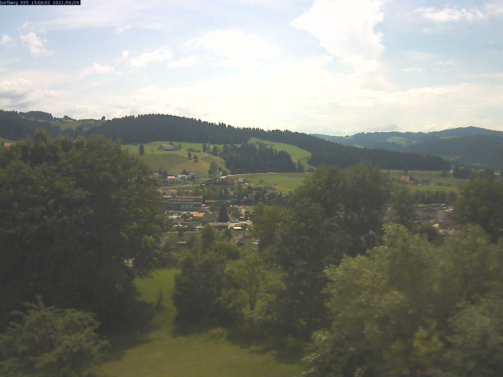 Webcam-Bild: Aussicht vom Dorfberg in Langnau 20210628-150601