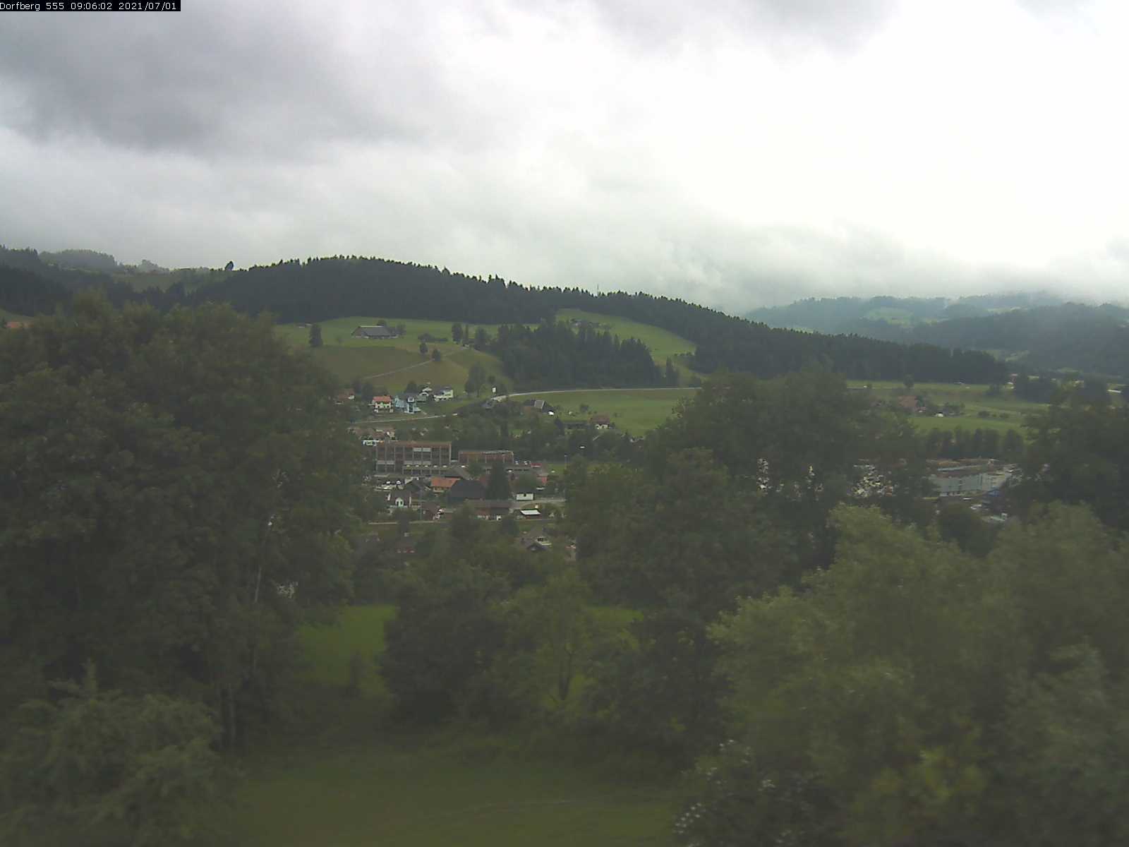 Webcam-Bild: Aussicht vom Dorfberg in Langnau 20210701-090601