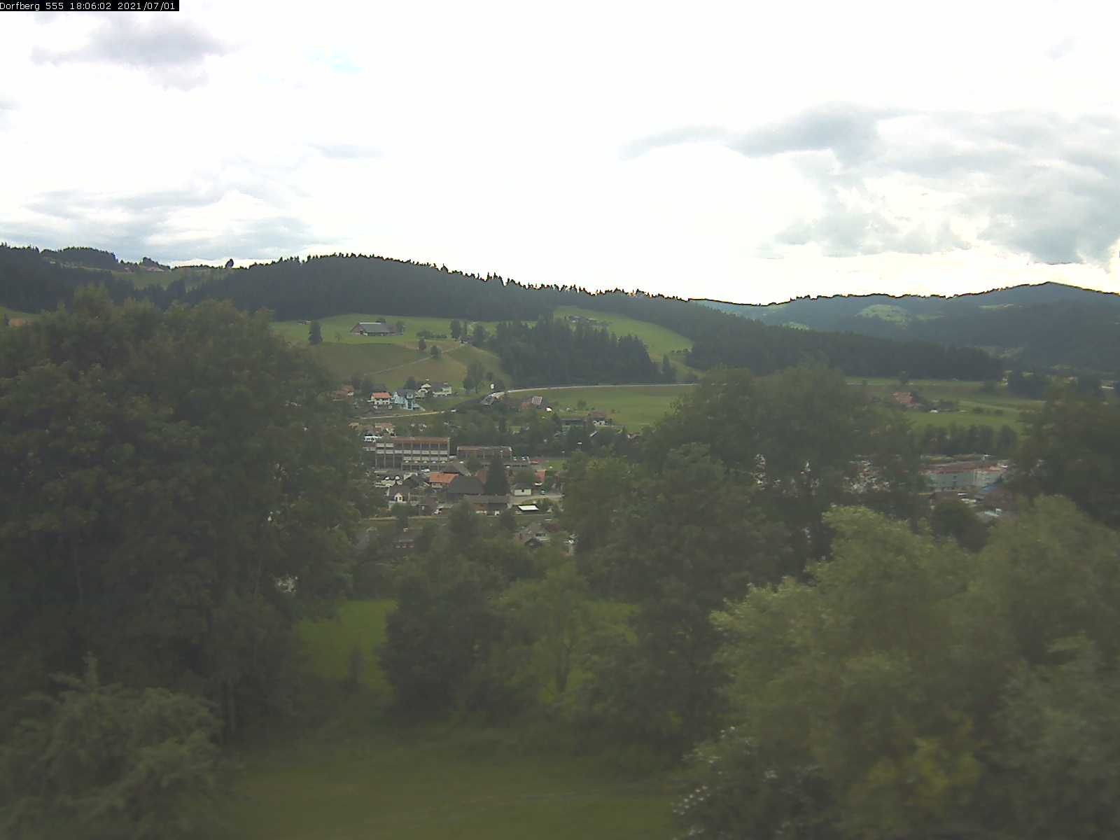 Webcam-Bild: Aussicht vom Dorfberg in Langnau 20210701-180601