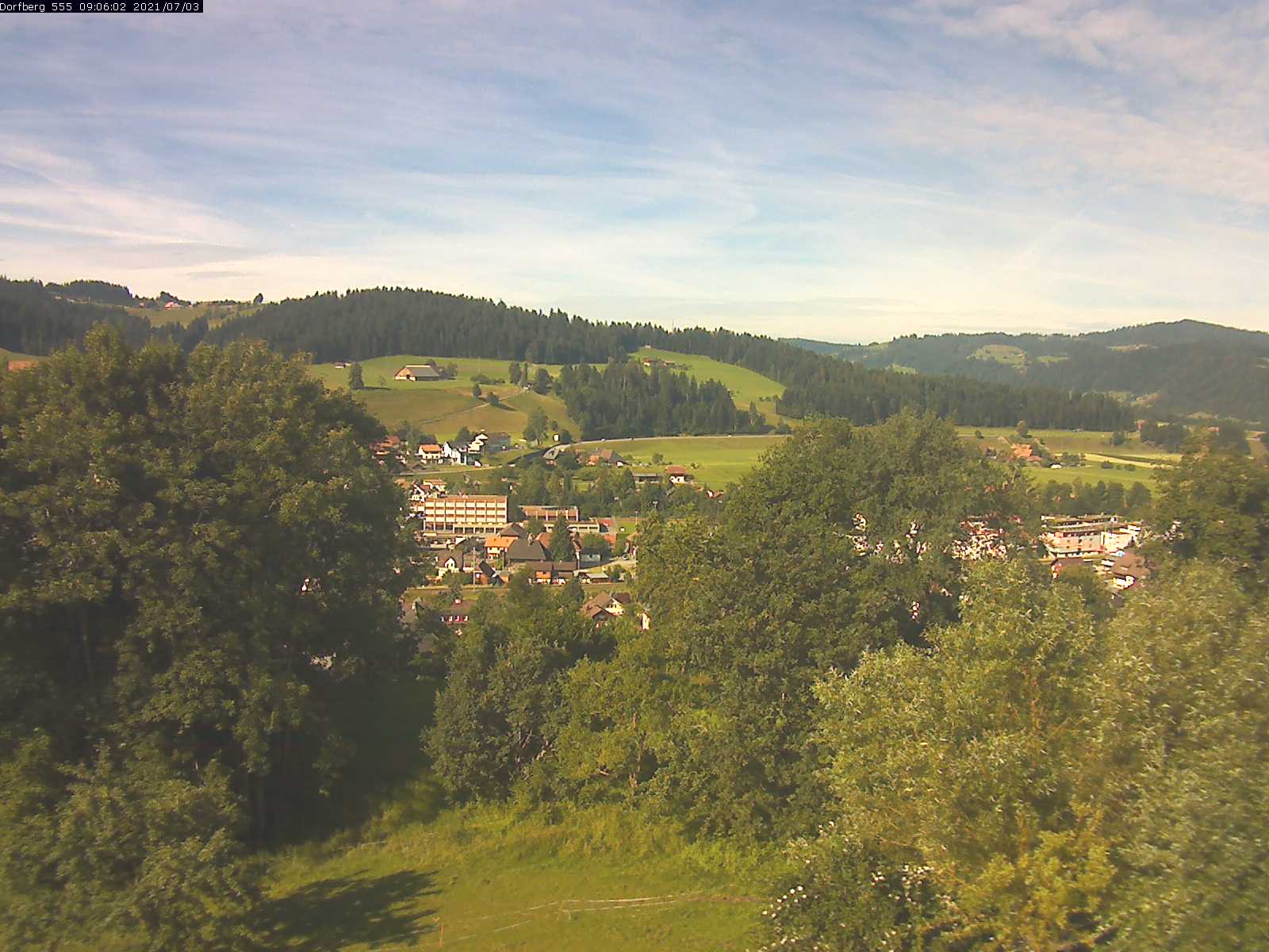 Webcam-Bild: Aussicht vom Dorfberg in Langnau 20210703-090601