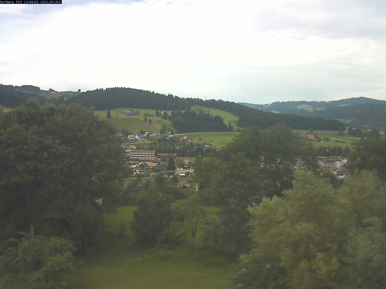 Webcam-Bild: Aussicht vom Dorfberg in Langnau 20210703-120601