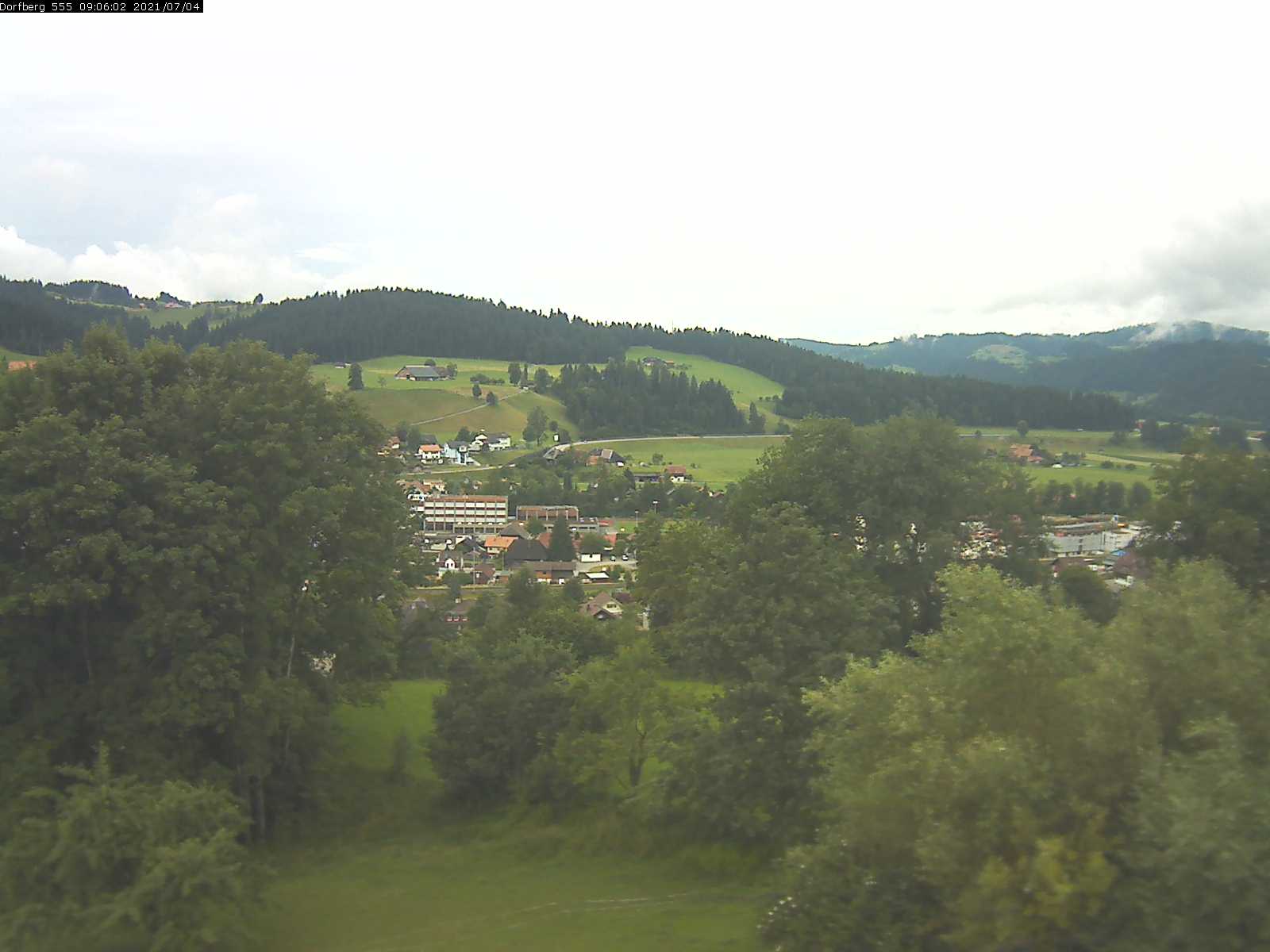 Webcam-Bild: Aussicht vom Dorfberg in Langnau 20210704-090601
