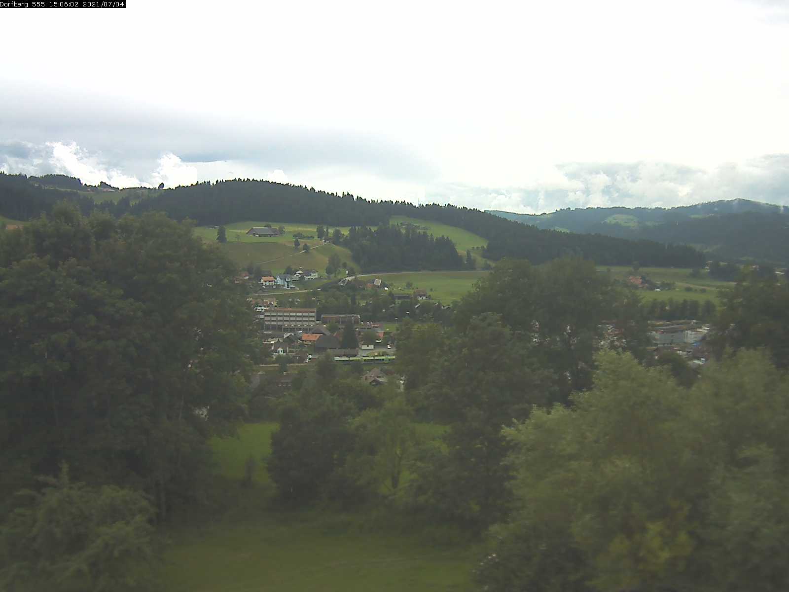 Webcam-Bild: Aussicht vom Dorfberg in Langnau 20210704-150601