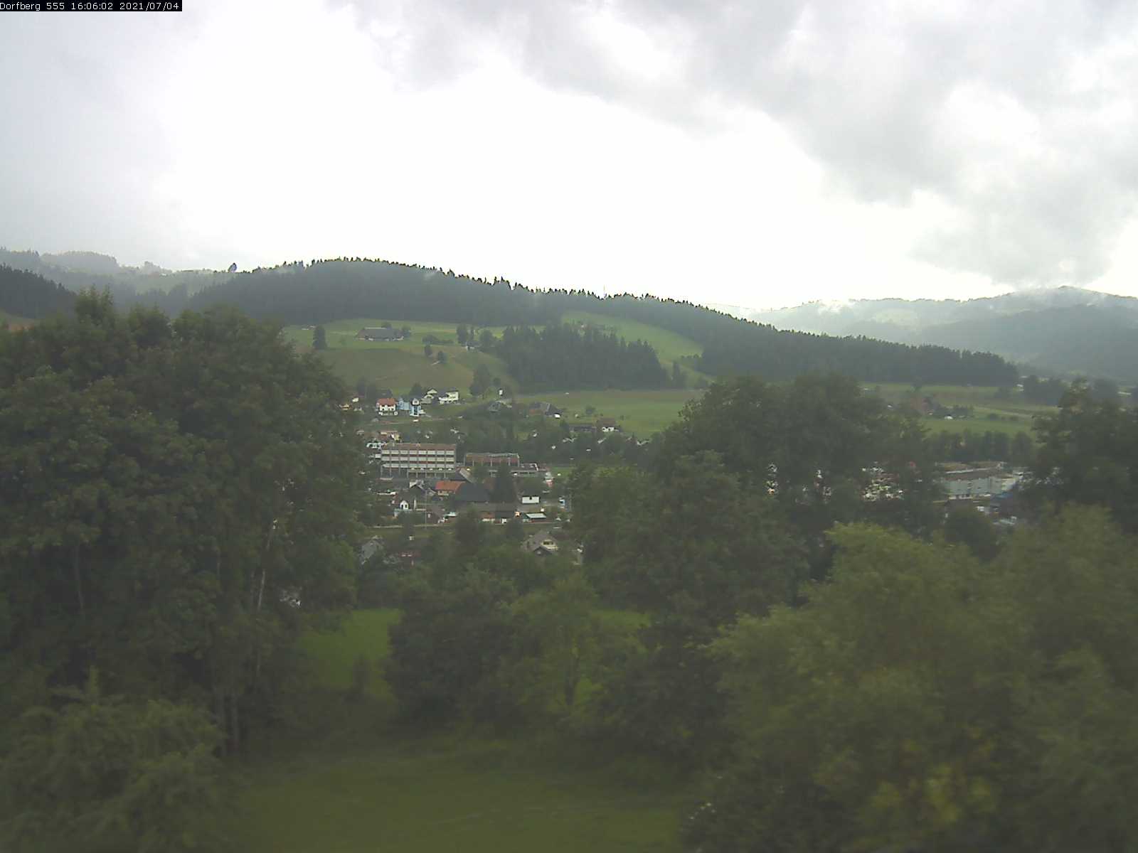 Webcam-Bild: Aussicht vom Dorfberg in Langnau 20210704-160601