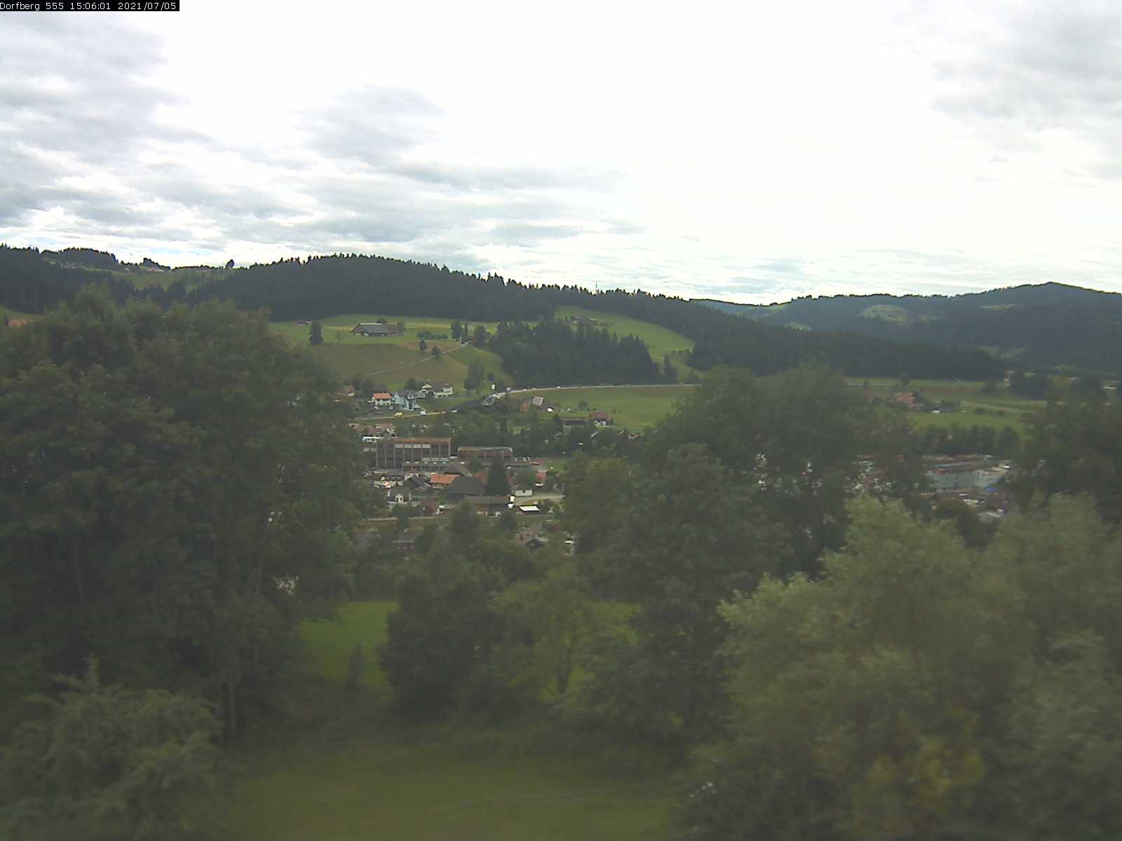 Webcam-Bild: Aussicht vom Dorfberg in Langnau 20210705-150601