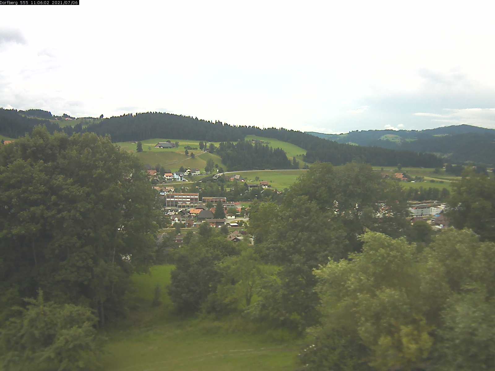 Webcam-Bild: Aussicht vom Dorfberg in Langnau 20210706-110601