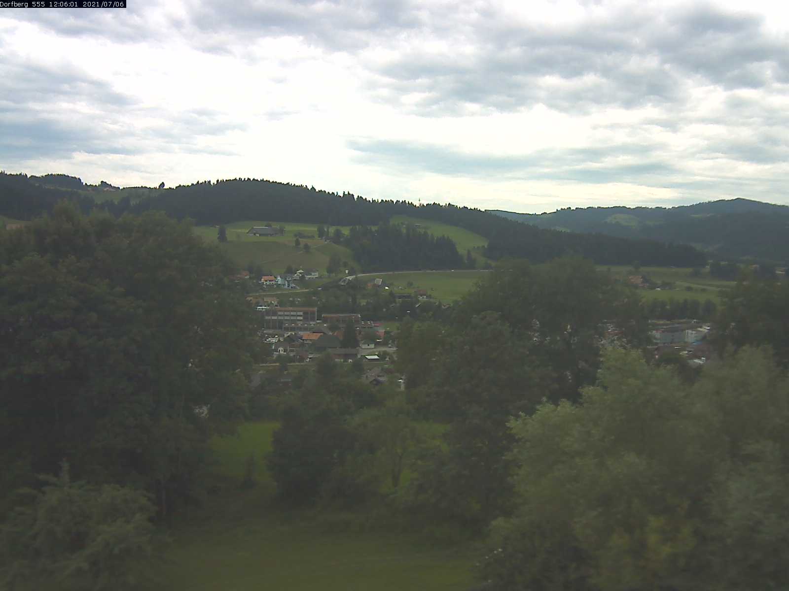Webcam-Bild: Aussicht vom Dorfberg in Langnau 20210706-120601