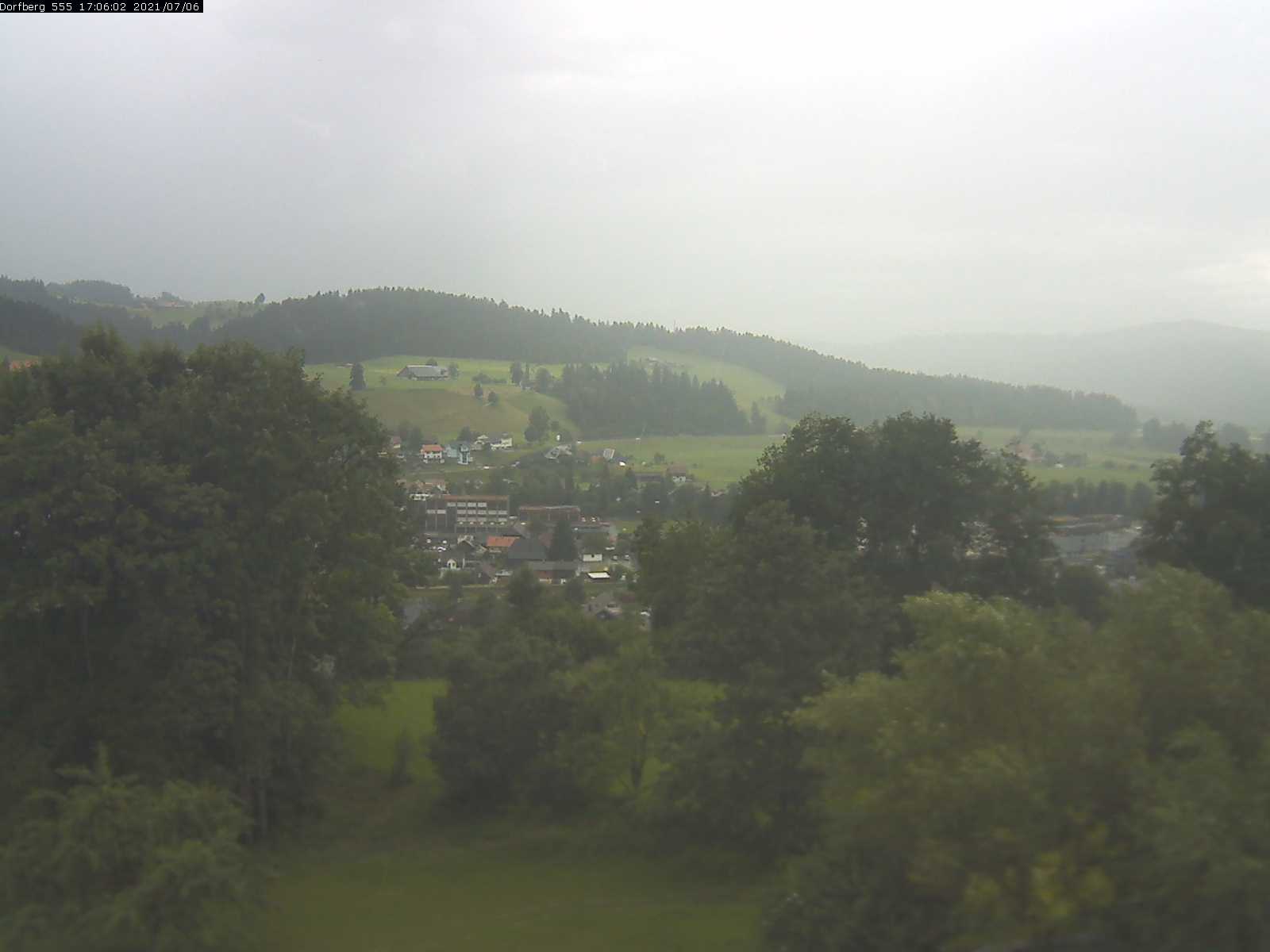 Webcam-Bild: Aussicht vom Dorfberg in Langnau 20210706-170601