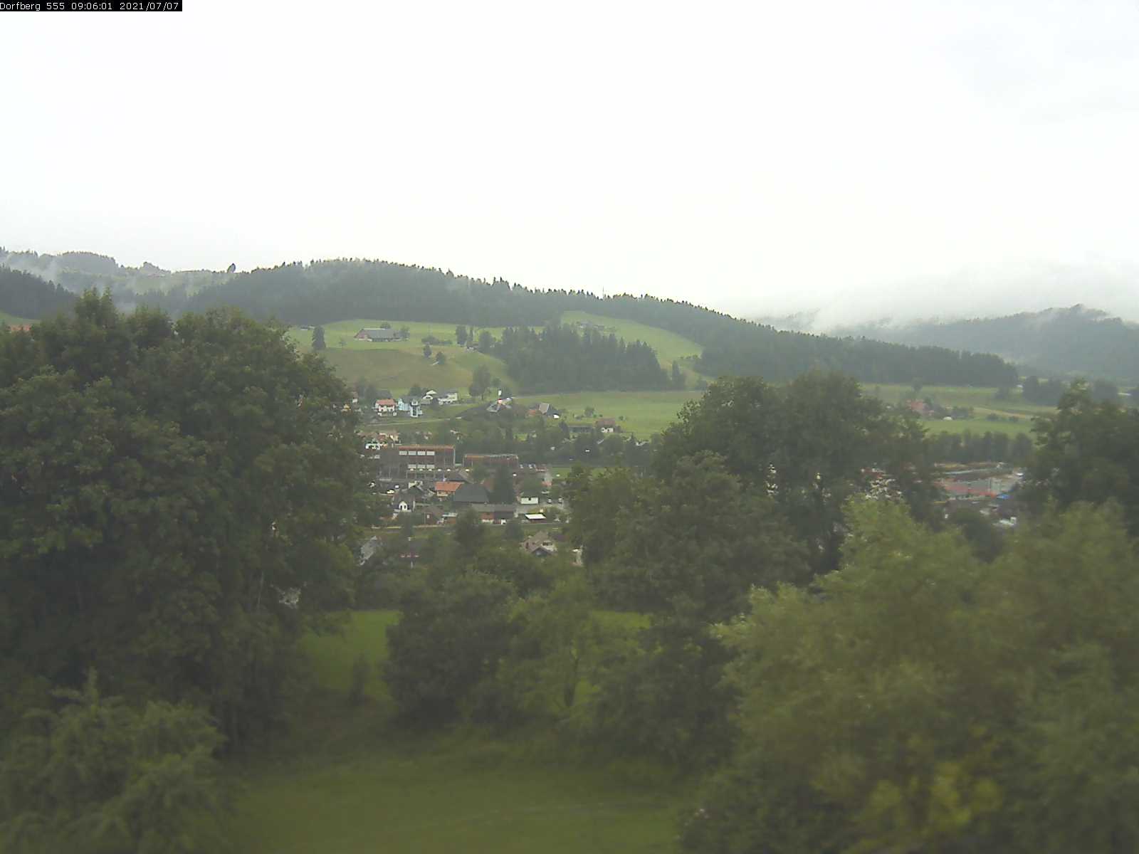 Webcam-Bild: Aussicht vom Dorfberg in Langnau 20210707-090601