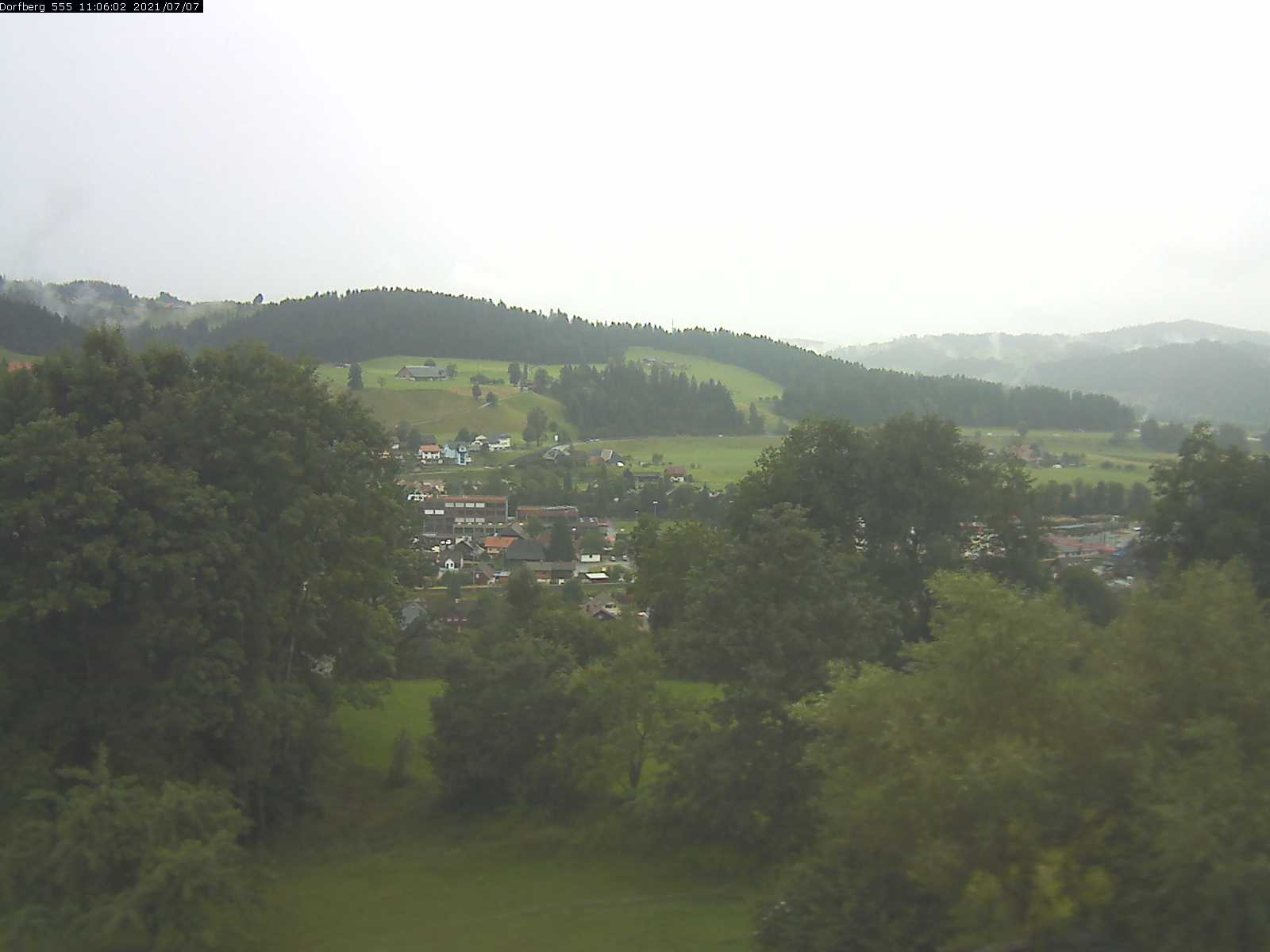 Webcam-Bild: Aussicht vom Dorfberg in Langnau 20210707-110601