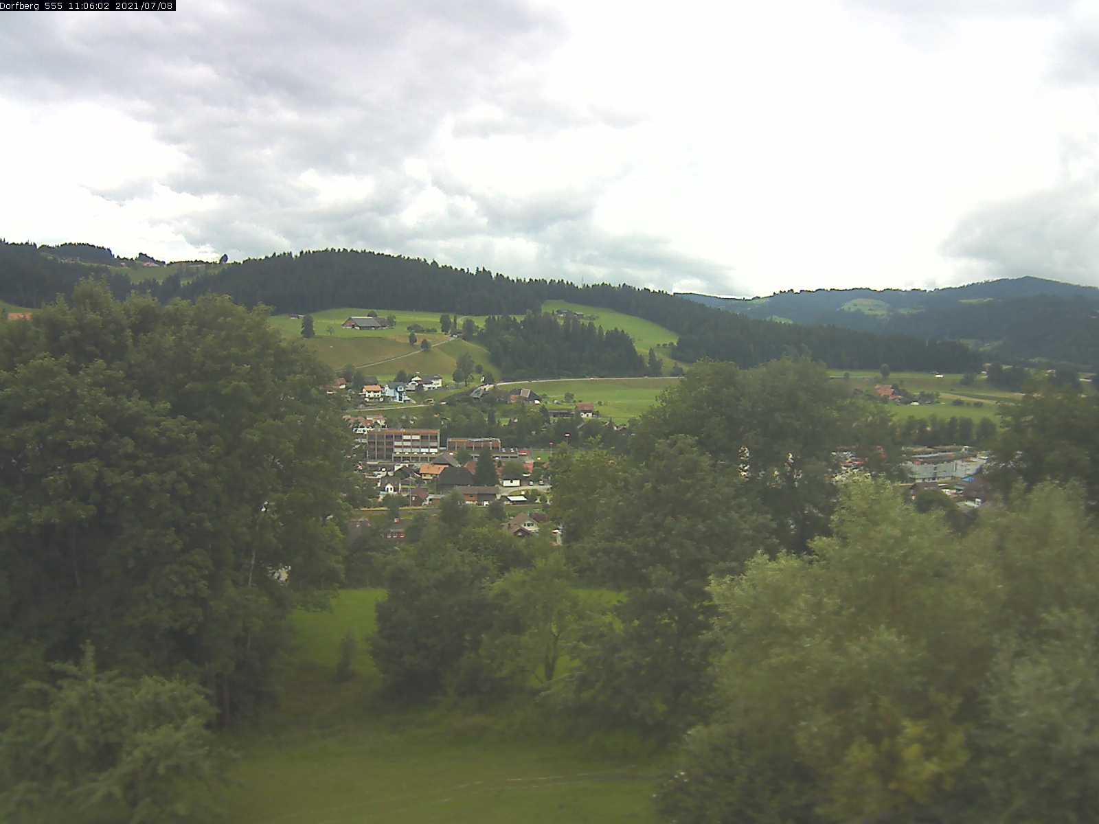 Webcam-Bild: Aussicht vom Dorfberg in Langnau 20210708-110601