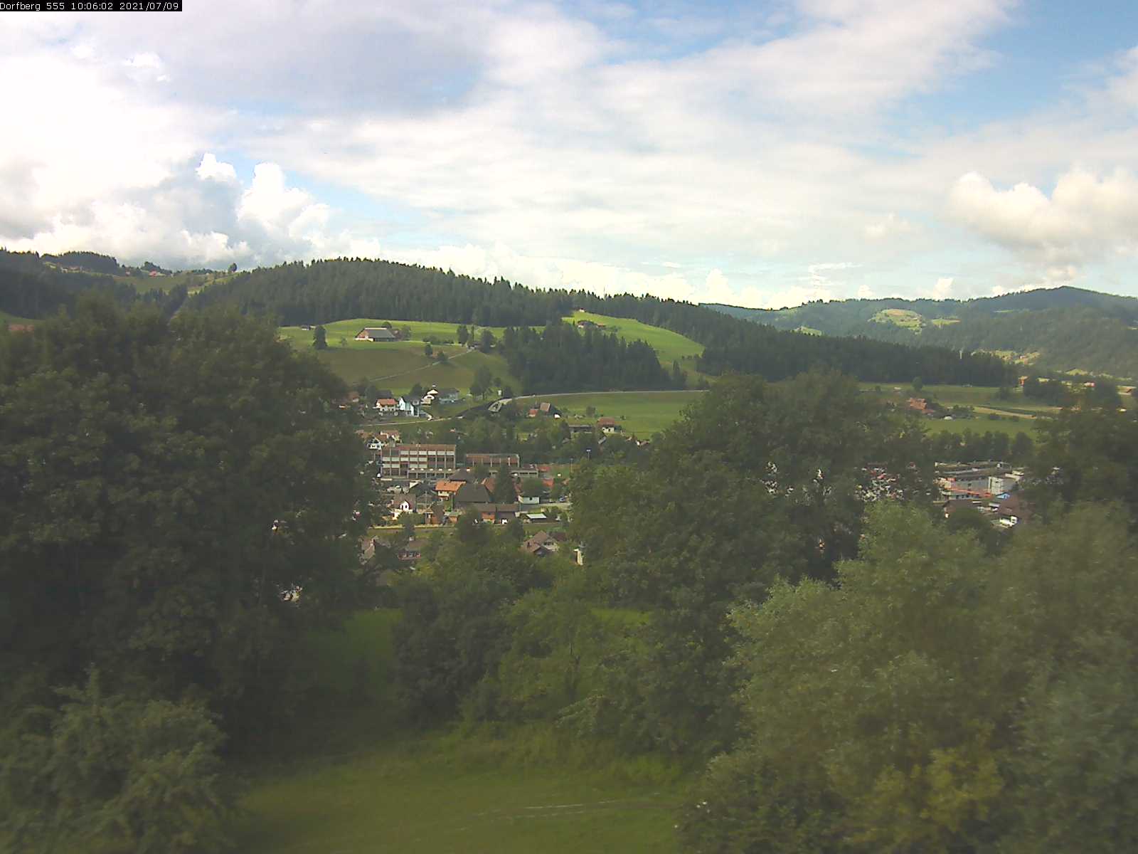Webcam-Bild: Aussicht vom Dorfberg in Langnau 20210709-100602