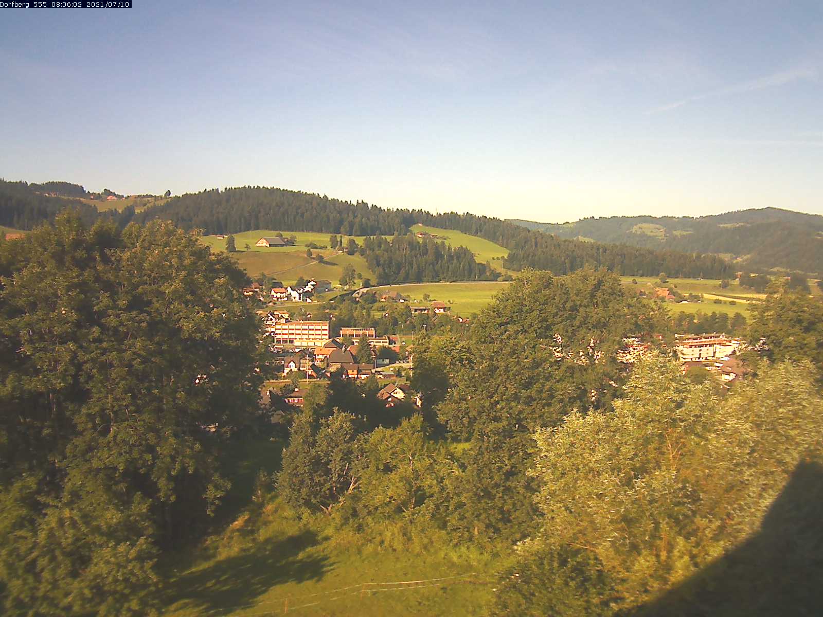 Webcam-Bild: Aussicht vom Dorfberg in Langnau 20210710-080601