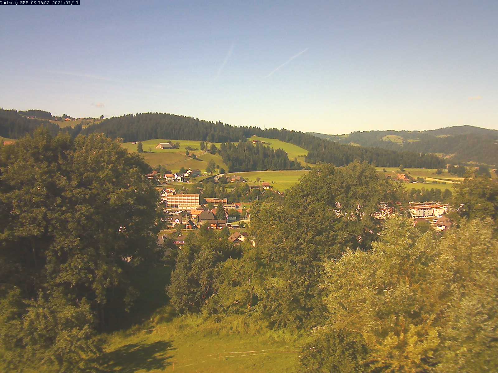 Webcam-Bild: Aussicht vom Dorfberg in Langnau 20210710-090601