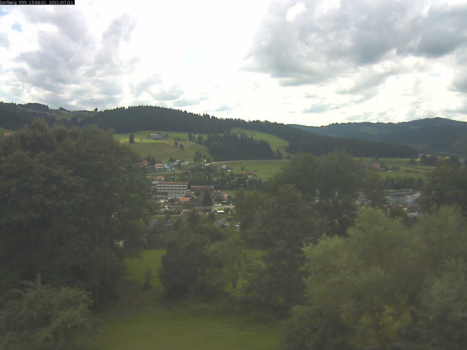 Webcam-Bild: Aussicht vom Dorfberg in Langnau 20210711-150601