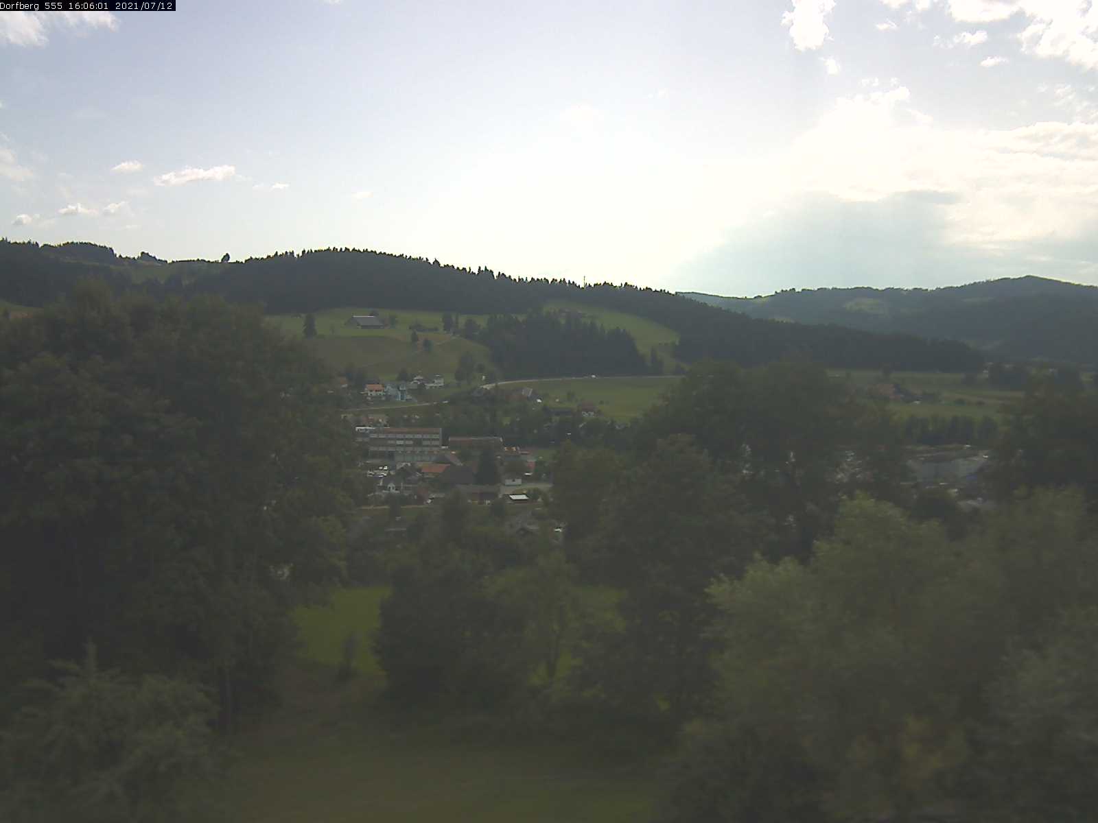Webcam-Bild: Aussicht vom Dorfberg in Langnau 20210712-160601