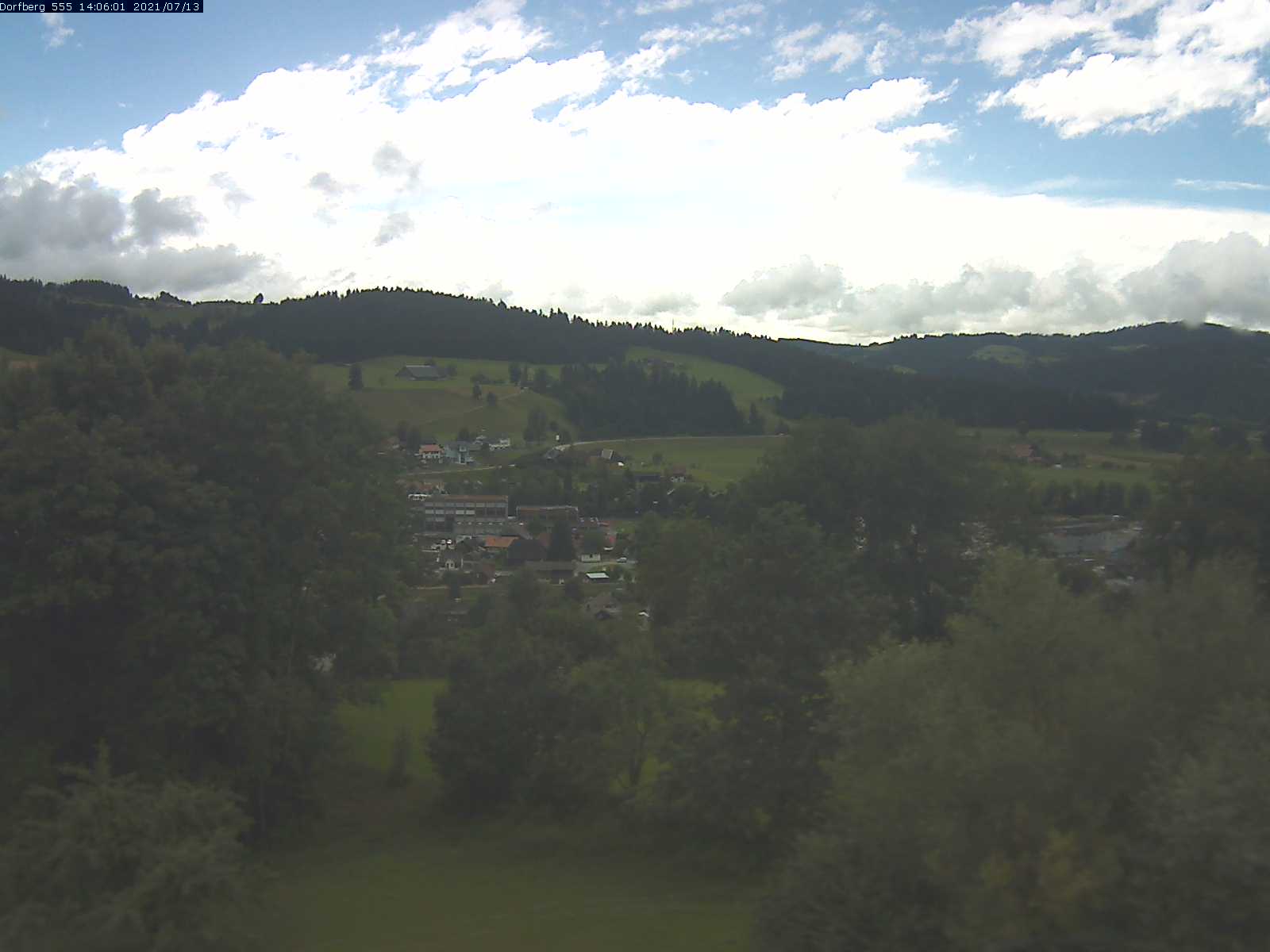 Webcam-Bild: Aussicht vom Dorfberg in Langnau 20210713-140601