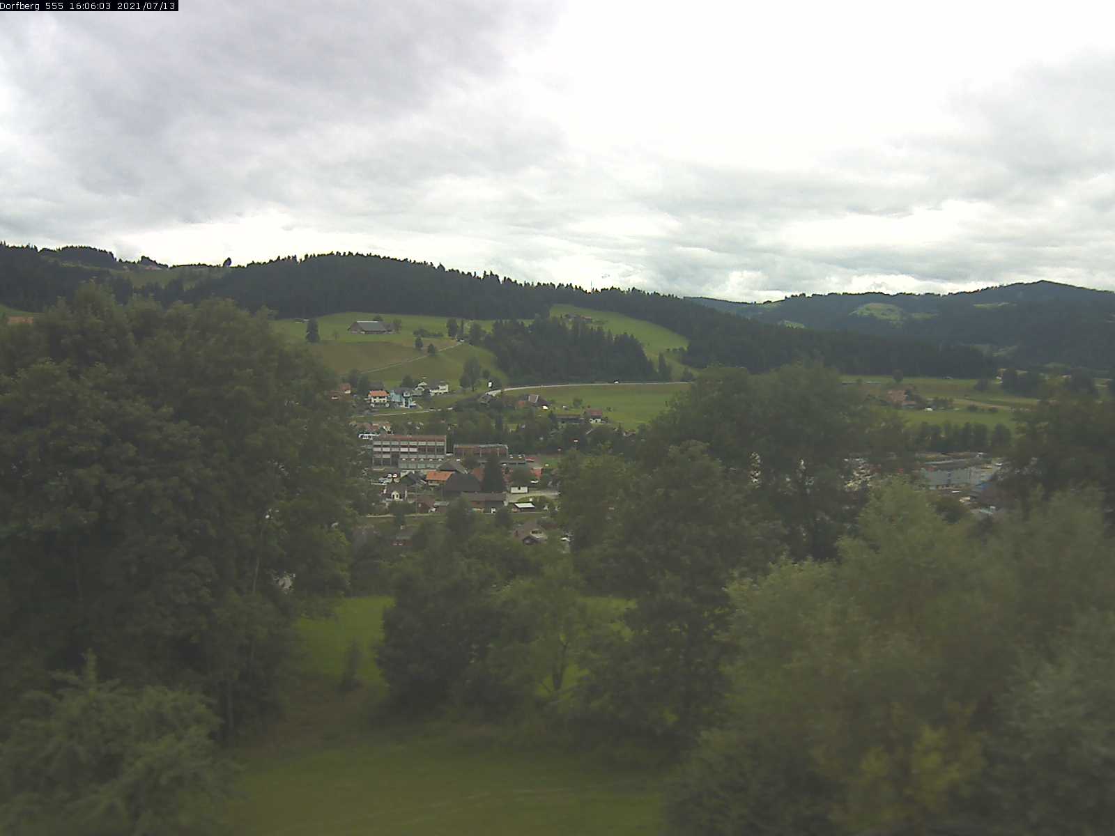 Webcam-Bild: Aussicht vom Dorfberg in Langnau 20210713-160601