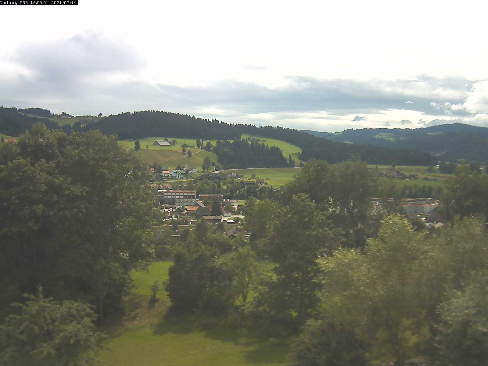 Webcam-Bild: Aussicht vom Dorfberg in Langnau 20210714-160601