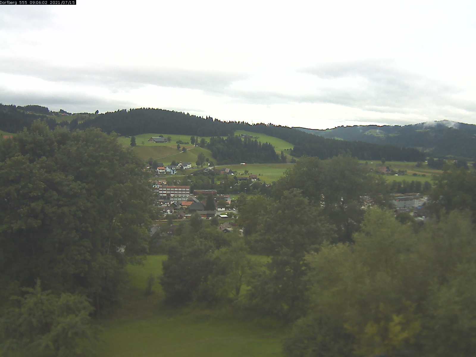 Webcam-Bild: Aussicht vom Dorfberg in Langnau 20210715-090601