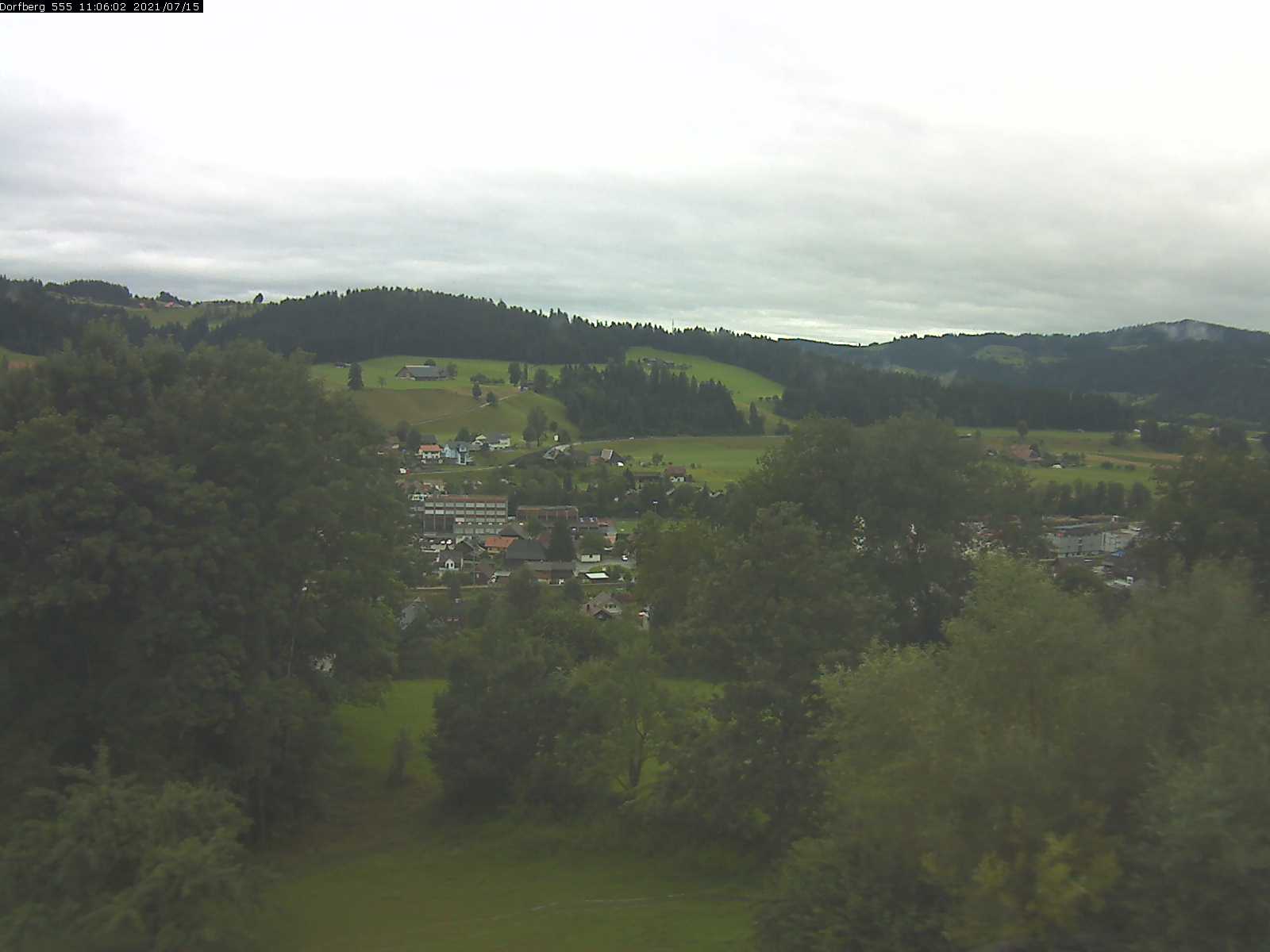 Webcam-Bild: Aussicht vom Dorfberg in Langnau 20210715-110601