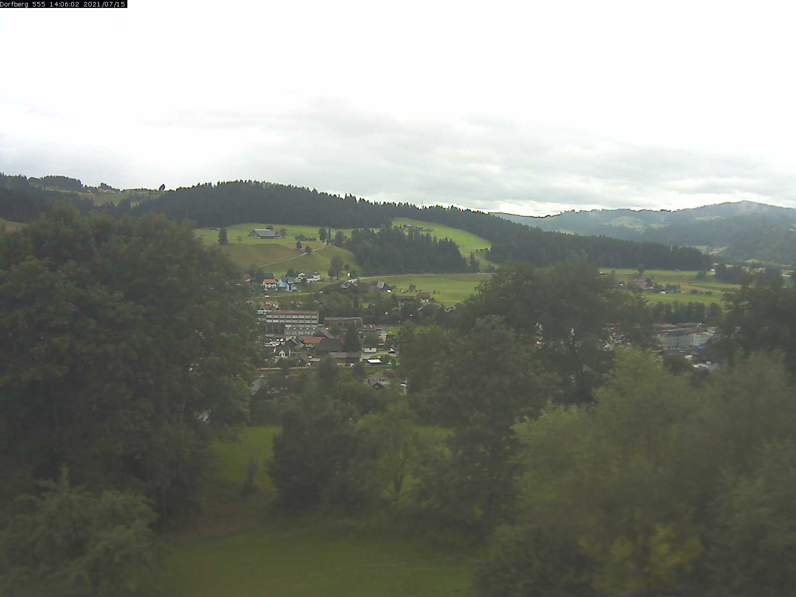 Webcam-Bild: Aussicht vom Dorfberg in Langnau 20210715-140601