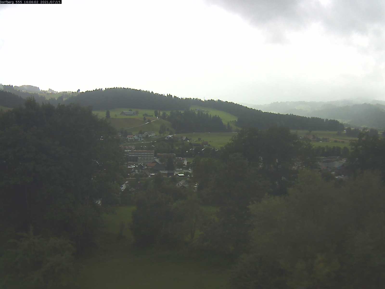 Webcam-Bild: Aussicht vom Dorfberg in Langnau 20210715-160601