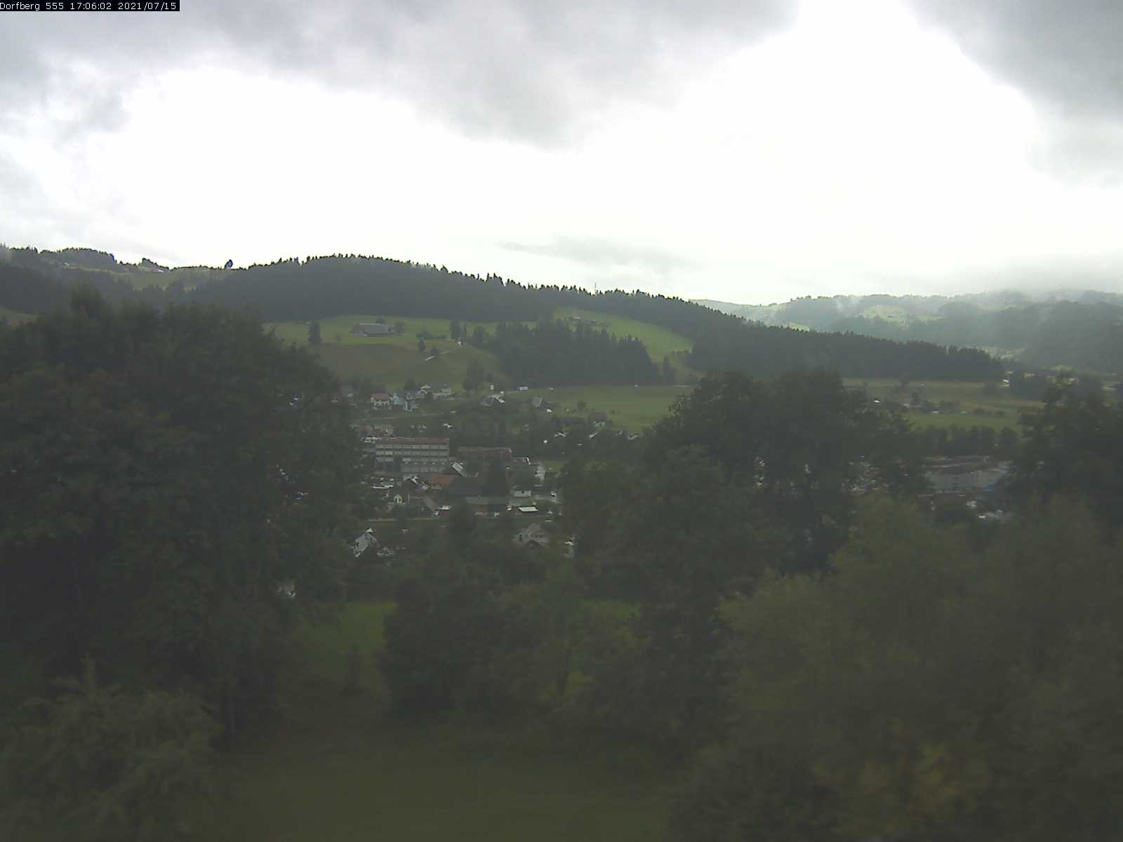 Webcam-Bild: Aussicht vom Dorfberg in Langnau 20210715-170601