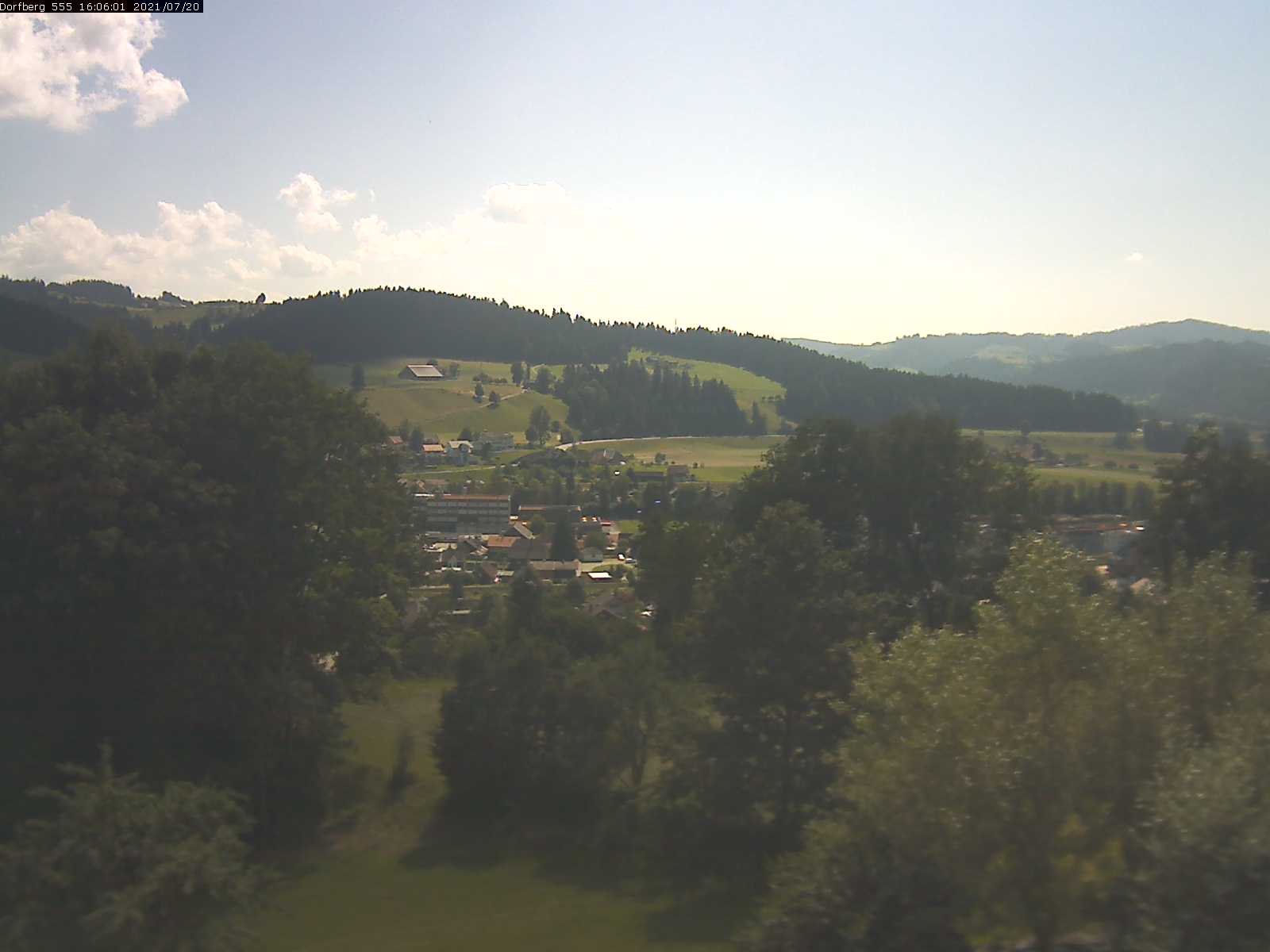Webcam-Bild: Aussicht vom Dorfberg in Langnau 20210720-160601