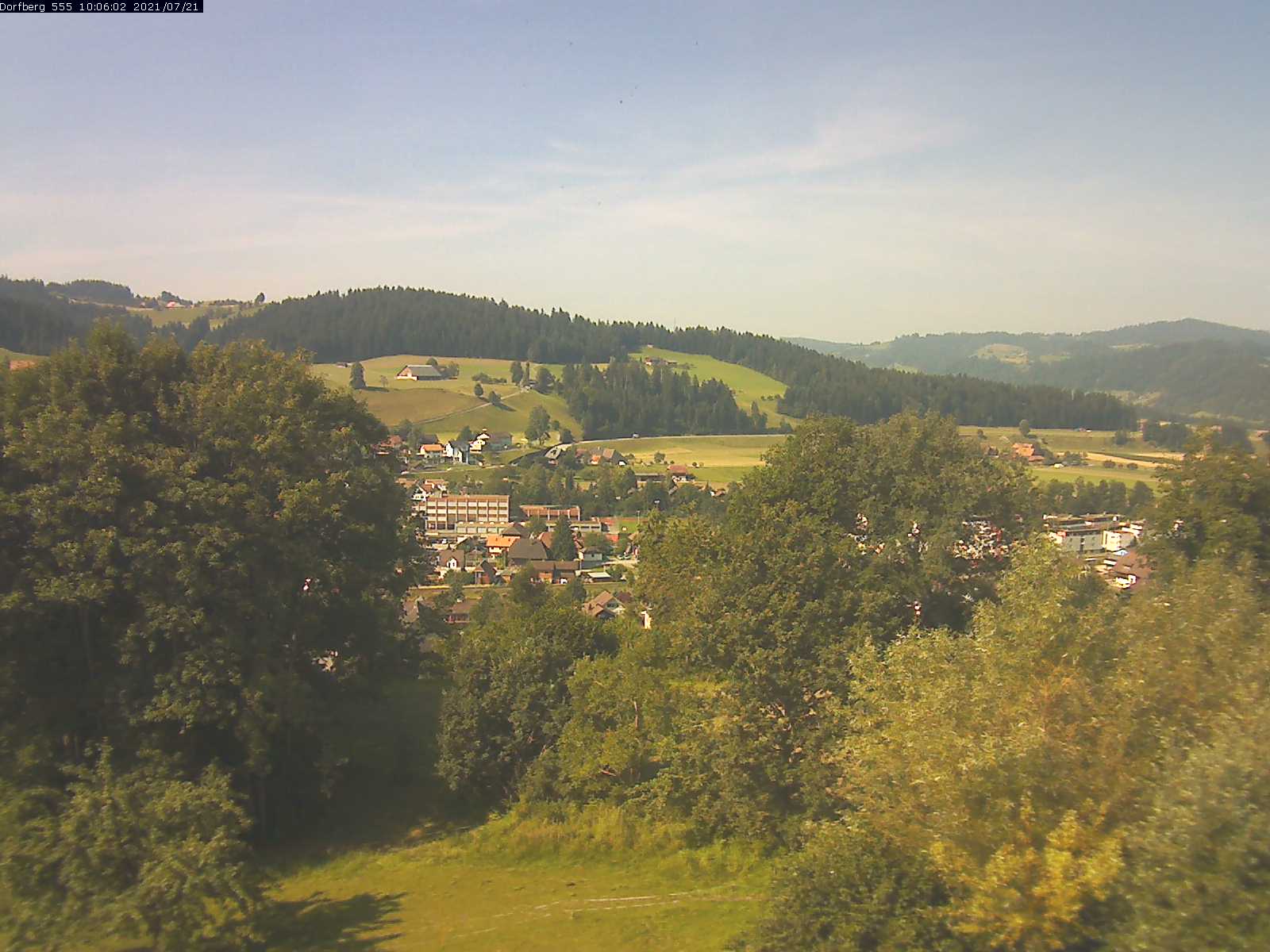 Webcam-Bild: Aussicht vom Dorfberg in Langnau 20210721-100601
