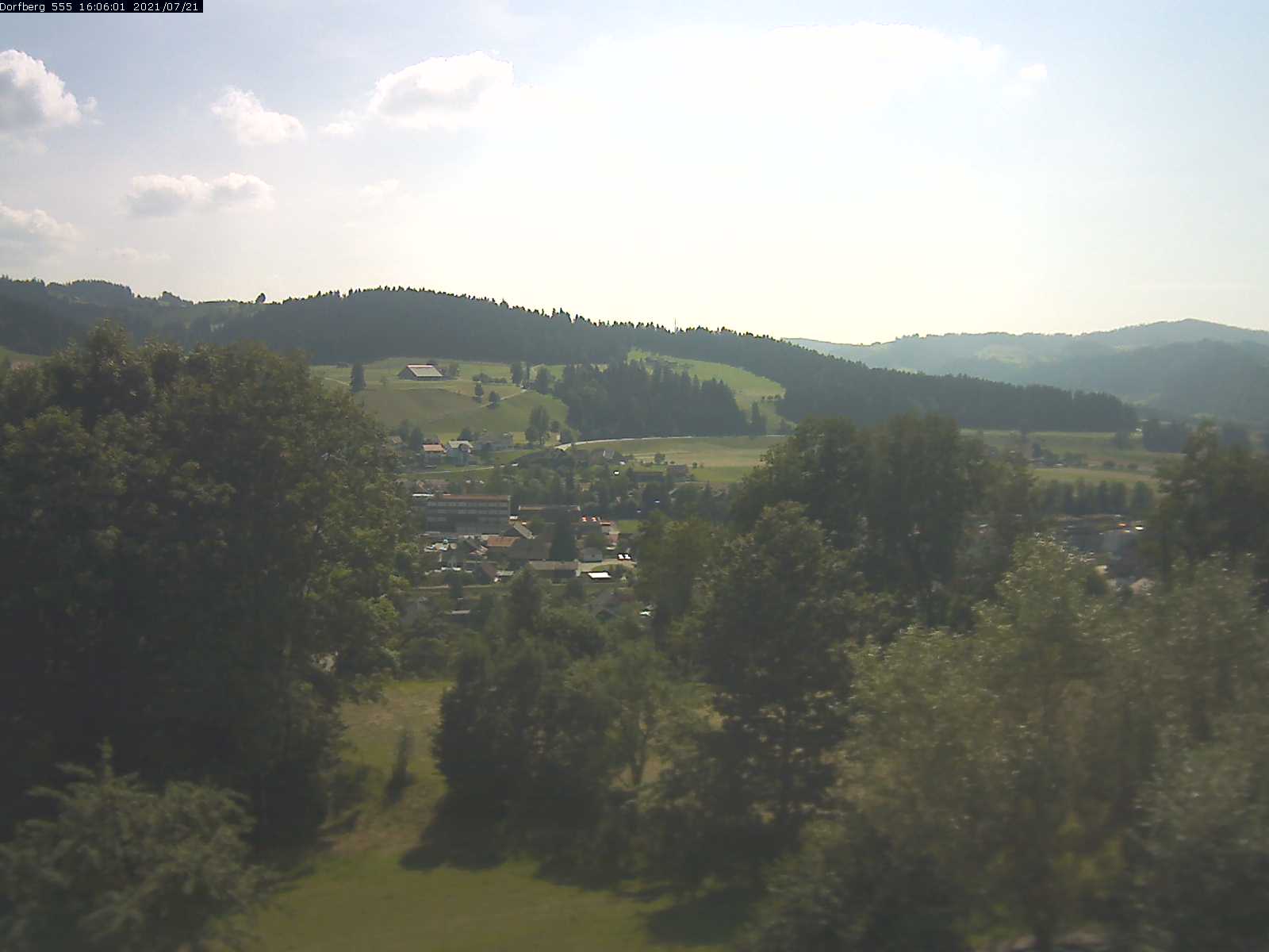 Webcam-Bild: Aussicht vom Dorfberg in Langnau 20210721-160601