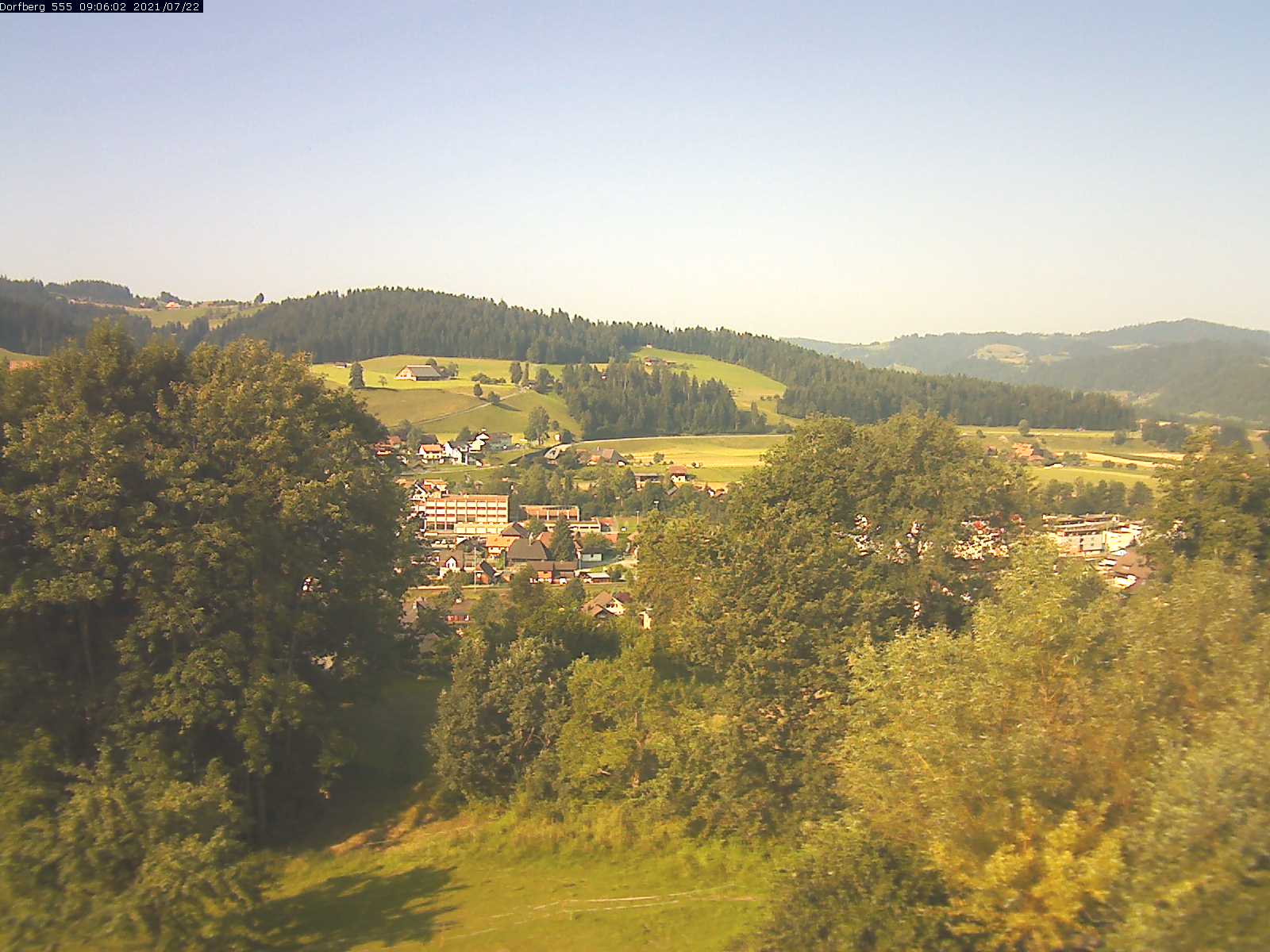Webcam-Bild: Aussicht vom Dorfberg in Langnau 20210722-090601