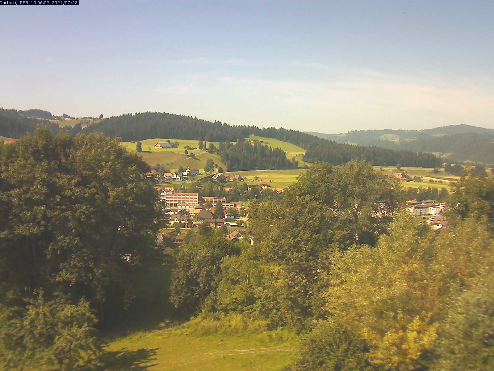 Webcam-Bild: Aussicht vom Dorfberg in Langnau 20210723-100601