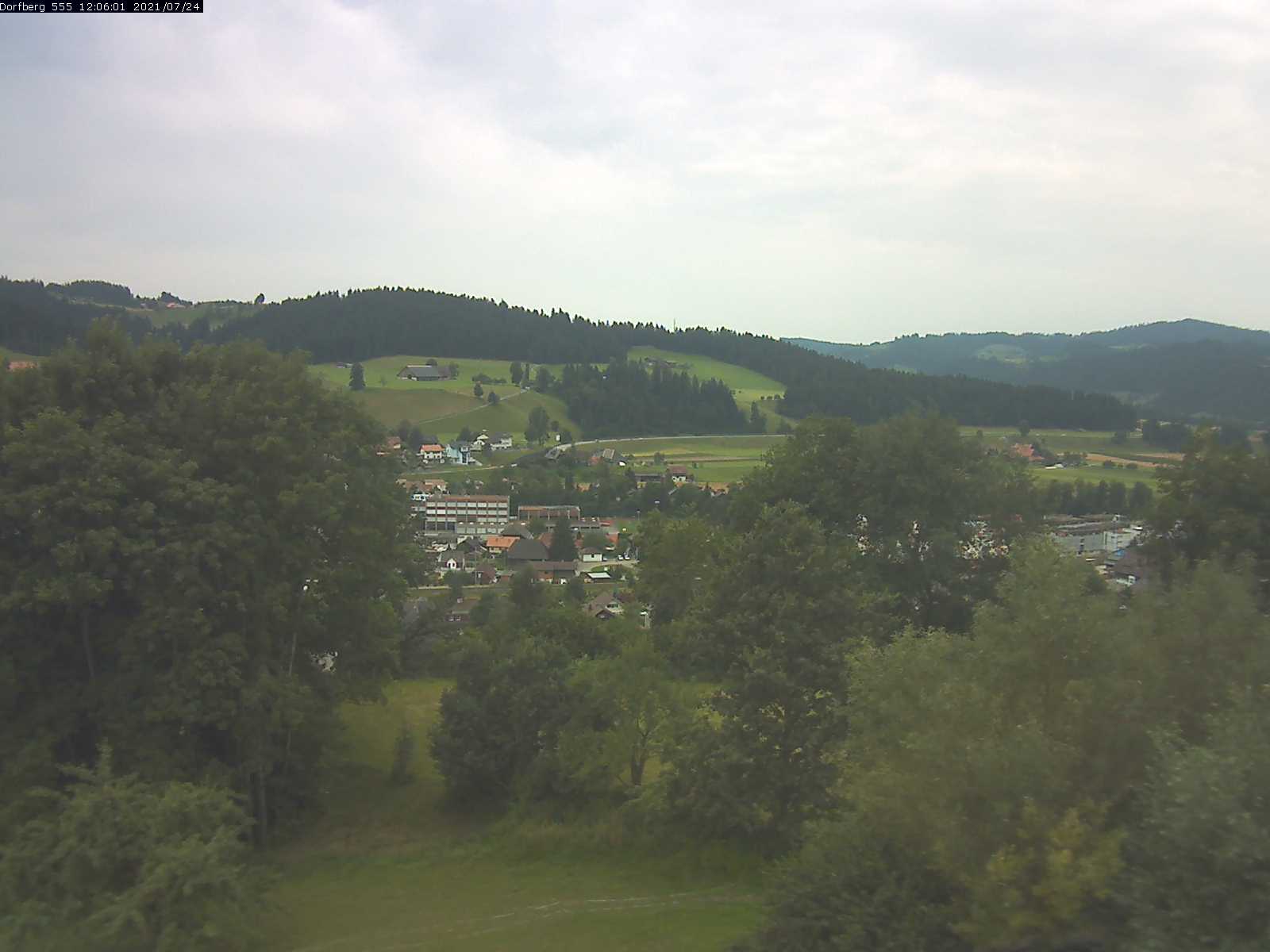 Webcam-Bild: Aussicht vom Dorfberg in Langnau 20210724-120601