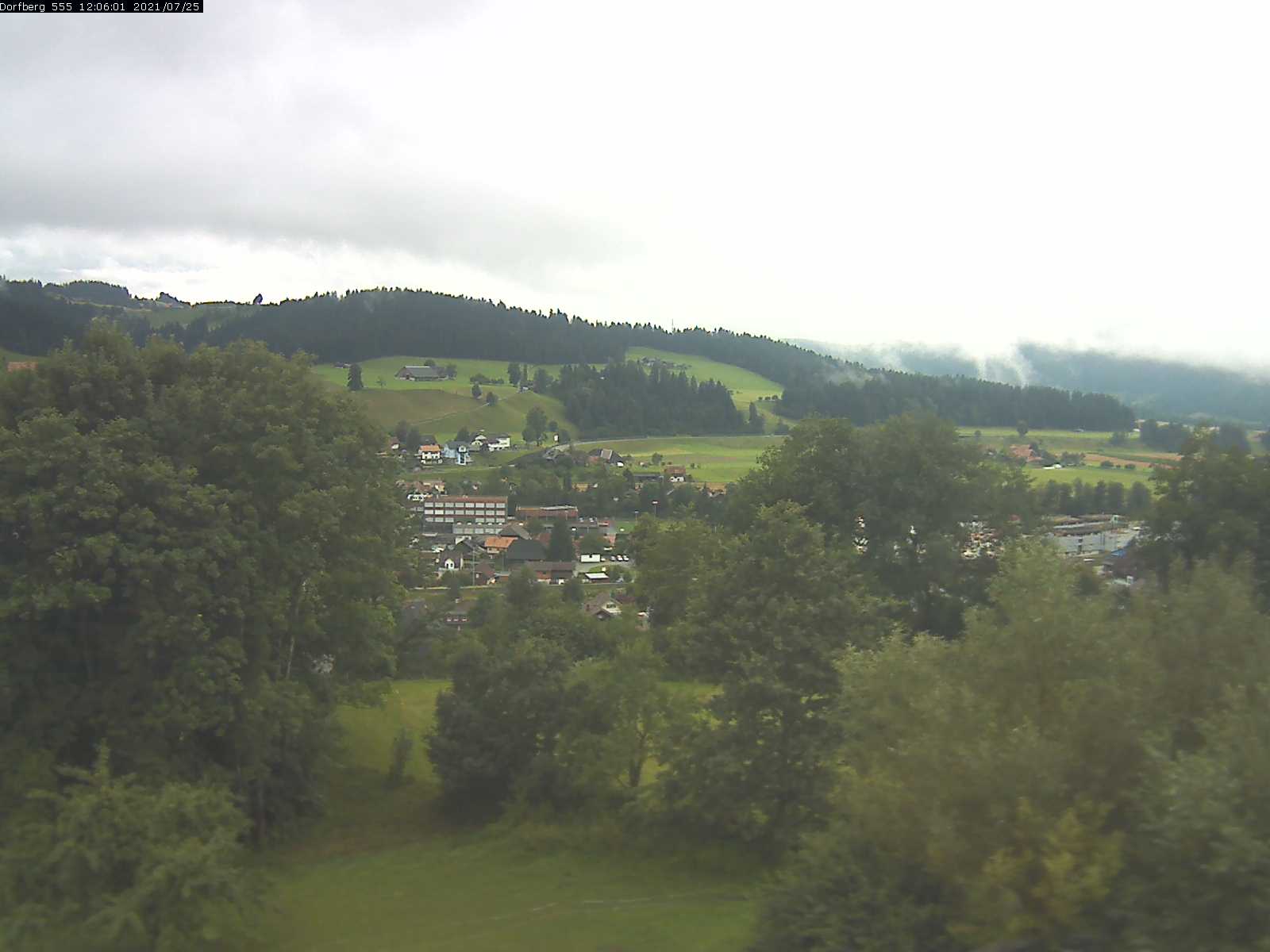 Webcam-Bild: Aussicht vom Dorfberg in Langnau 20210725-120601