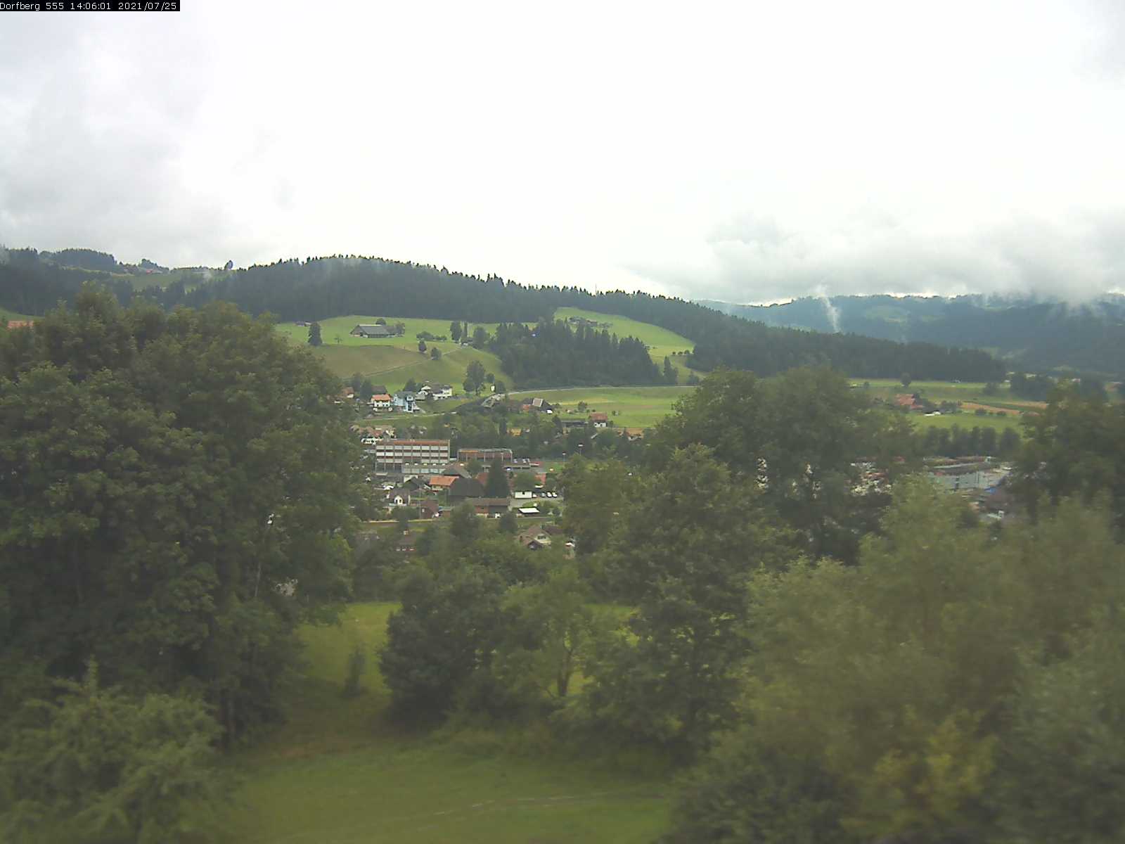 Webcam-Bild: Aussicht vom Dorfberg in Langnau 20210725-140601