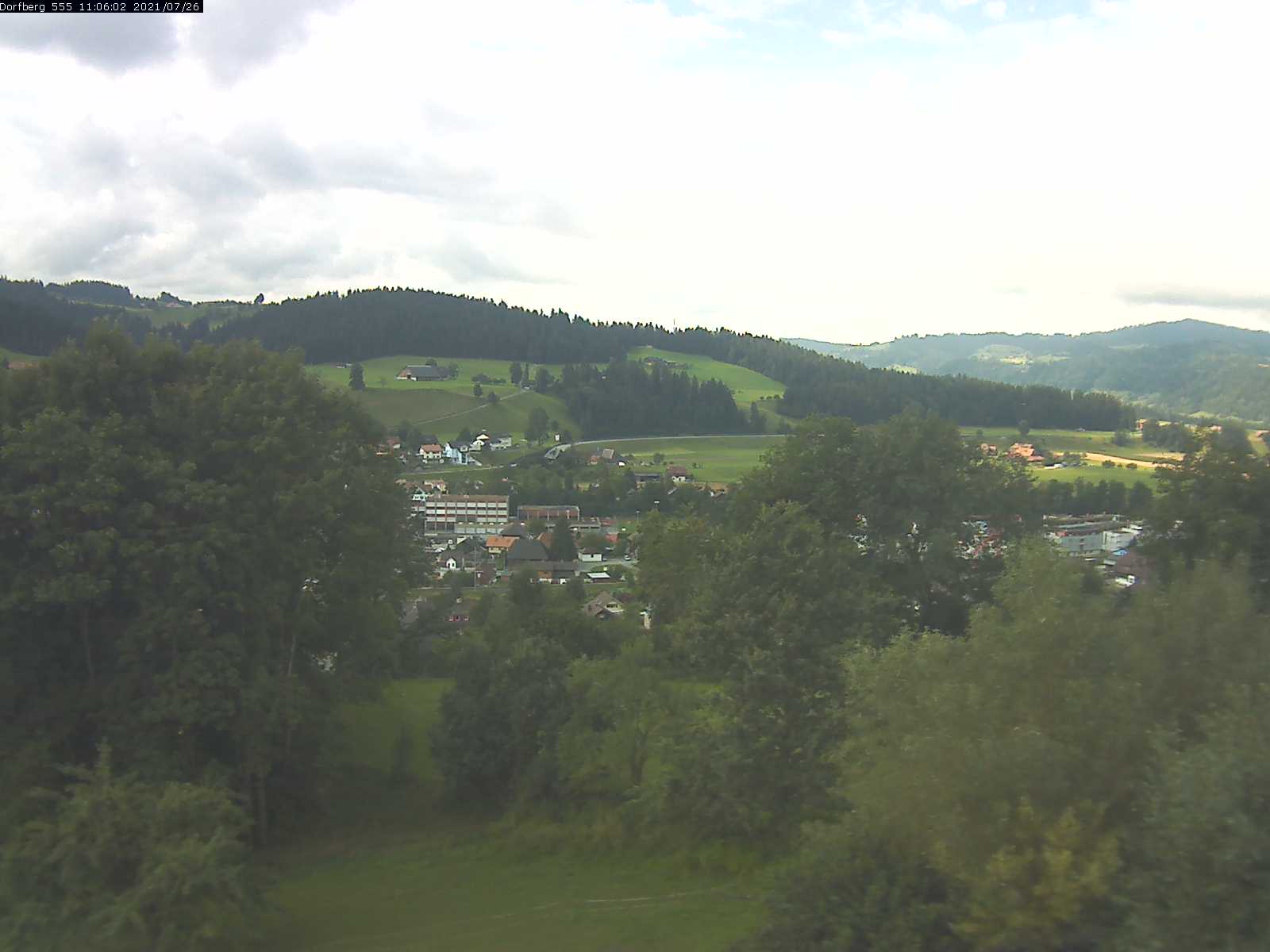Webcam-Bild: Aussicht vom Dorfberg in Langnau 20210726-110601