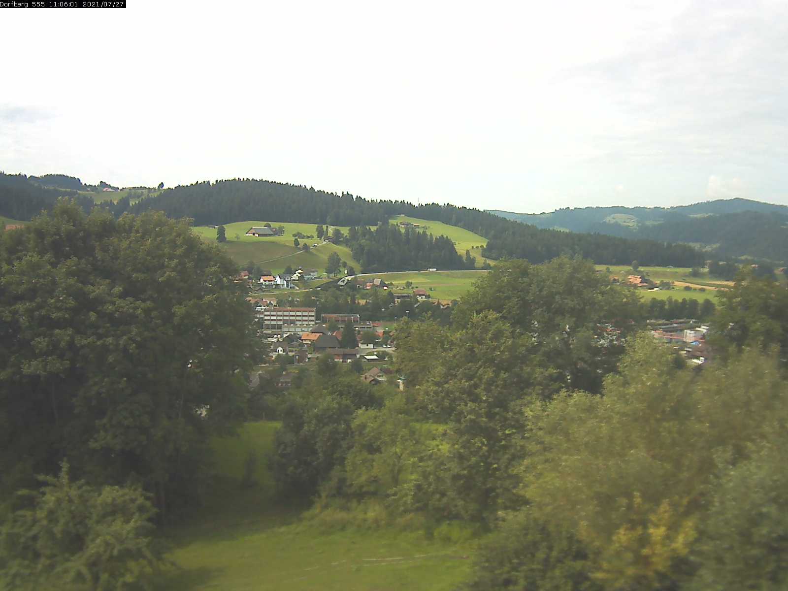Webcam-Bild: Aussicht vom Dorfberg in Langnau 20210727-110601