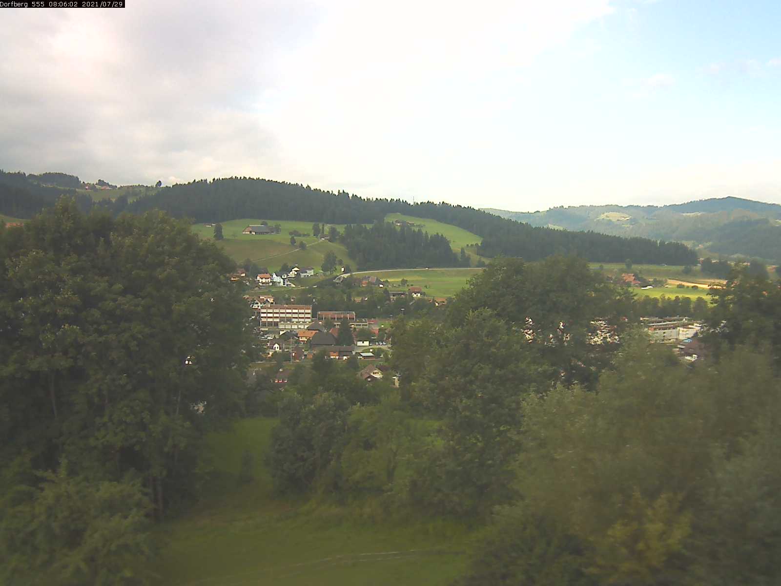 Webcam-Bild: Aussicht vom Dorfberg in Langnau 20210729-080601