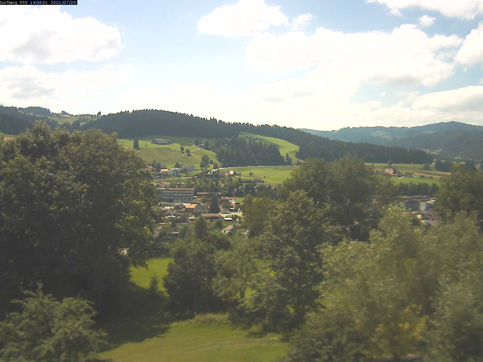 Webcam-Bild: Aussicht vom Dorfberg in Langnau 20210729-140601