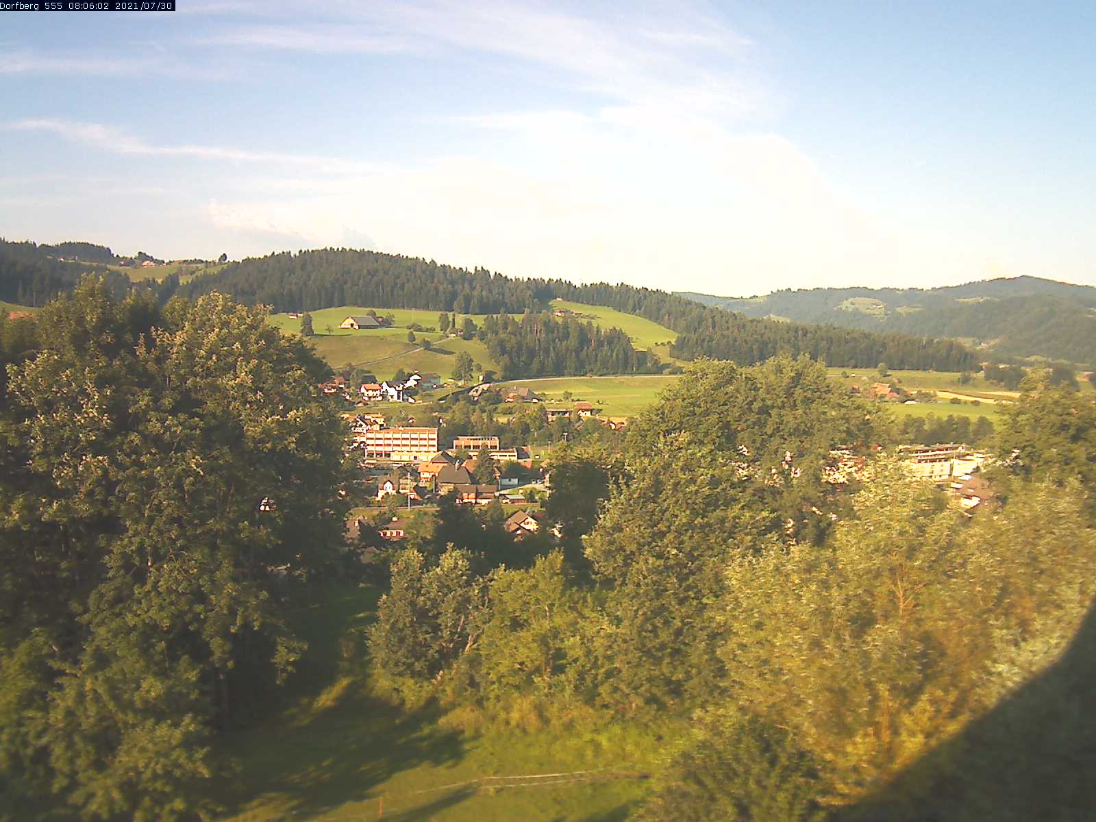 Webcam-Bild: Aussicht vom Dorfberg in Langnau 20210730-080601