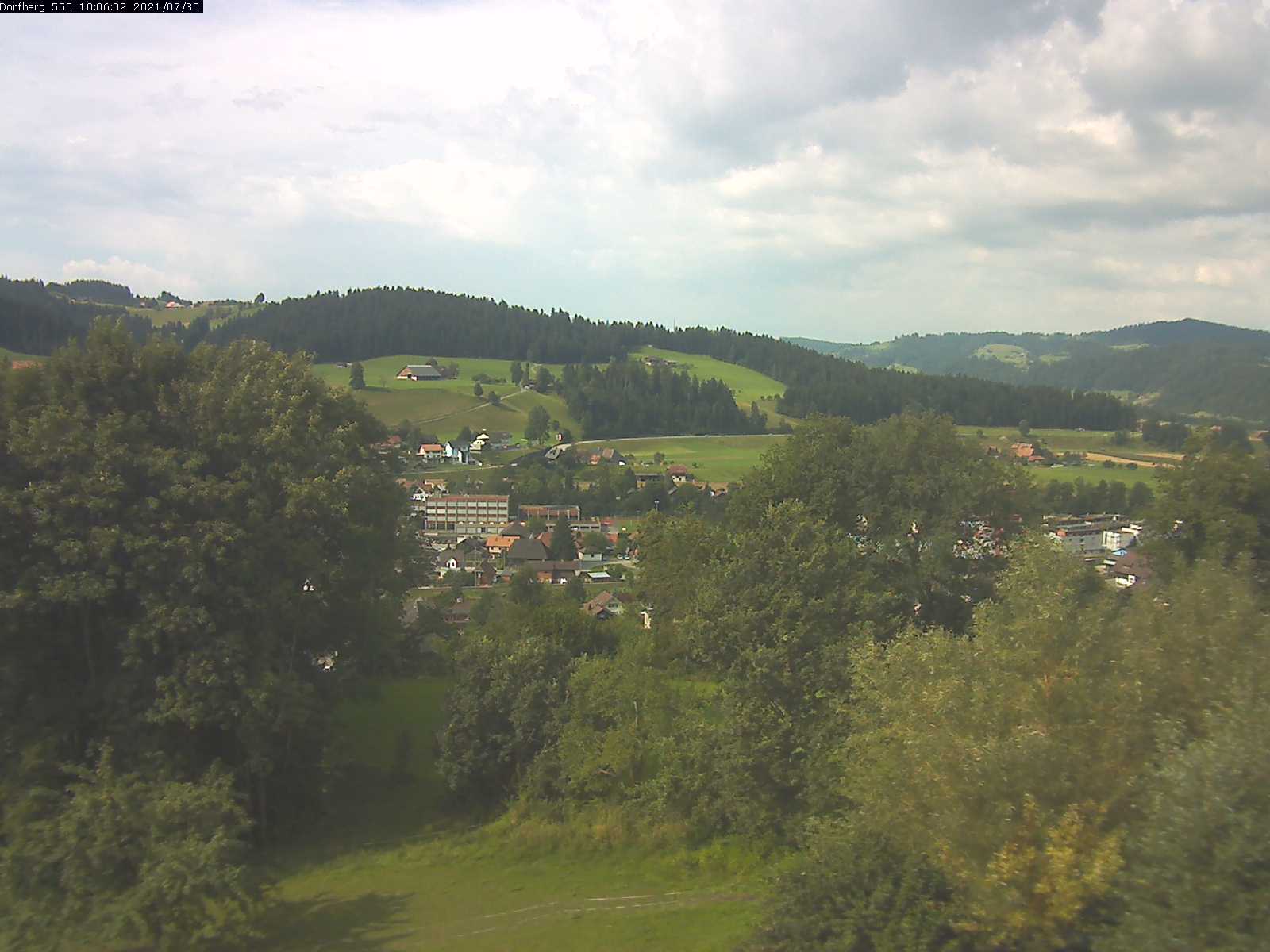 Webcam-Bild: Aussicht vom Dorfberg in Langnau 20210730-100601