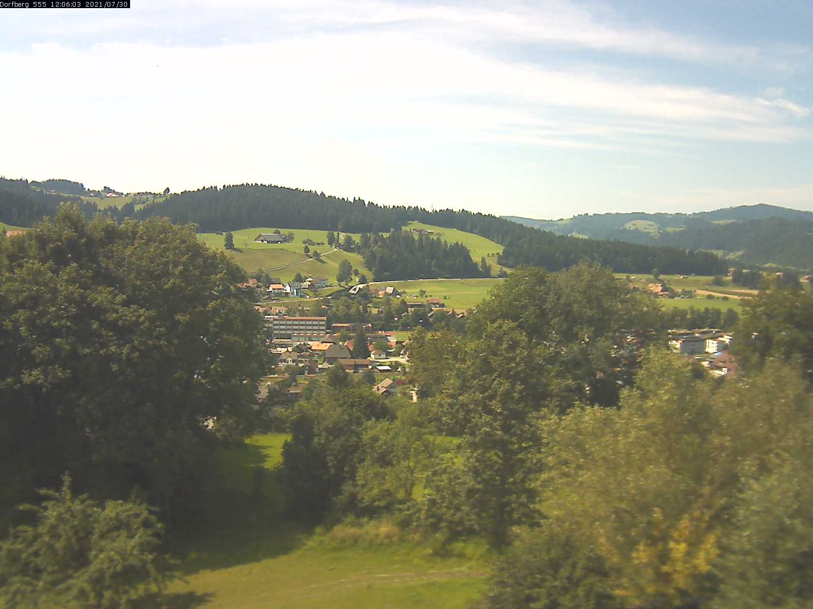 Webcam-Bild: Aussicht vom Dorfberg in Langnau 20210730-120601