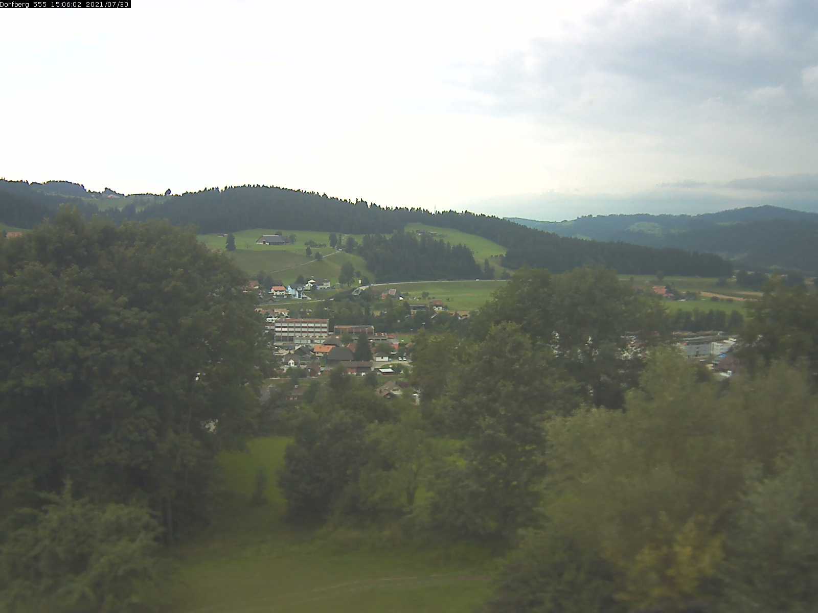 Webcam-Bild: Aussicht vom Dorfberg in Langnau 20210730-150601