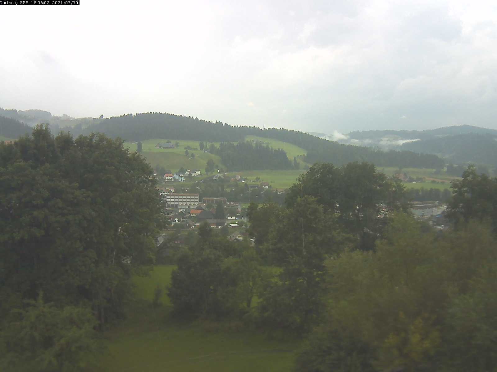 Webcam-Bild: Aussicht vom Dorfberg in Langnau 20210730-180601