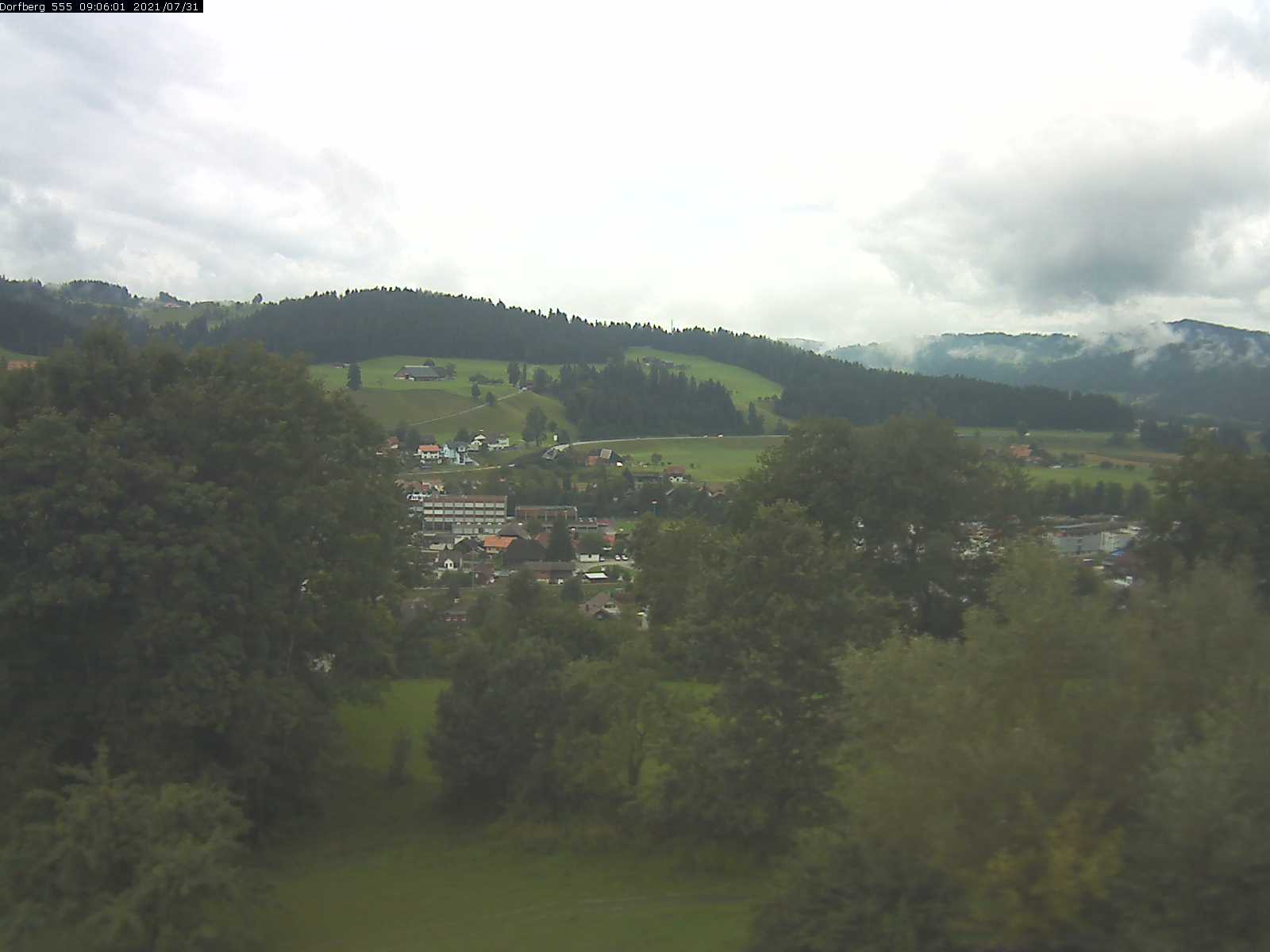 Webcam-Bild: Aussicht vom Dorfberg in Langnau 20210731-090601